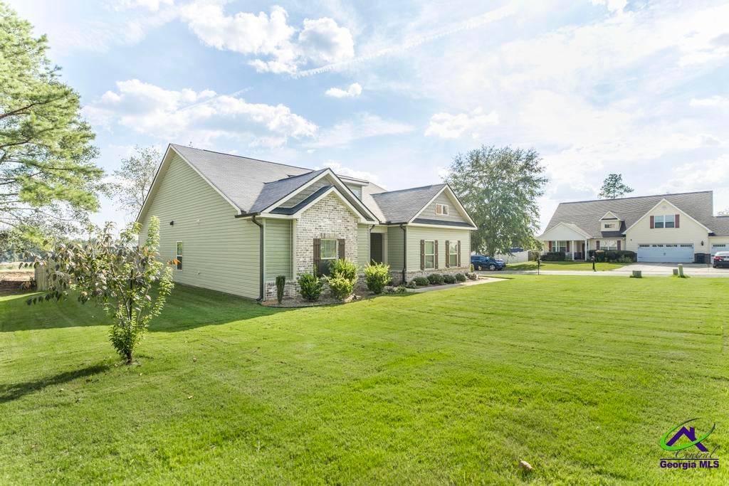 101 Lynn Wright Drive