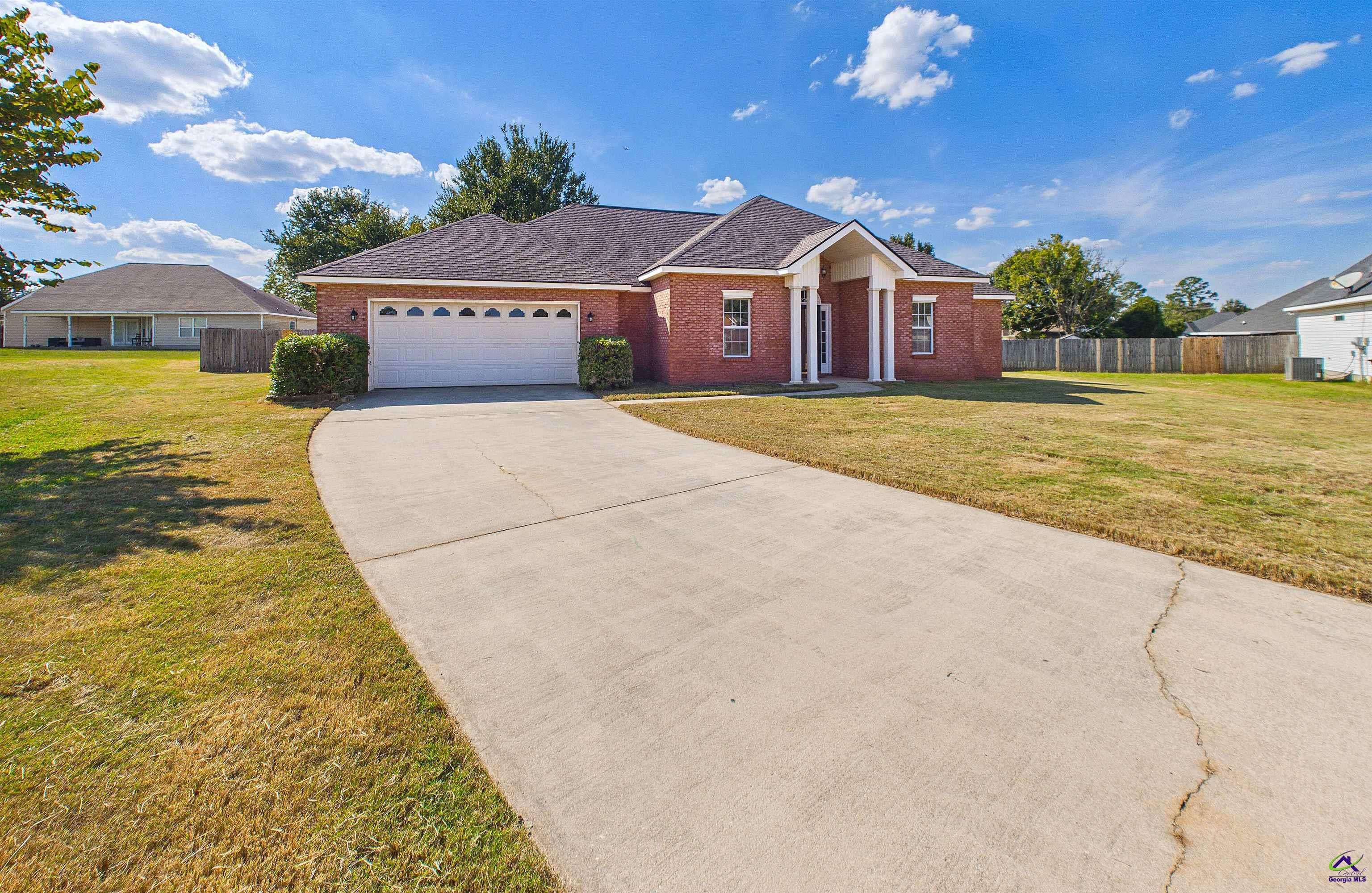 305 Thornwood Drive