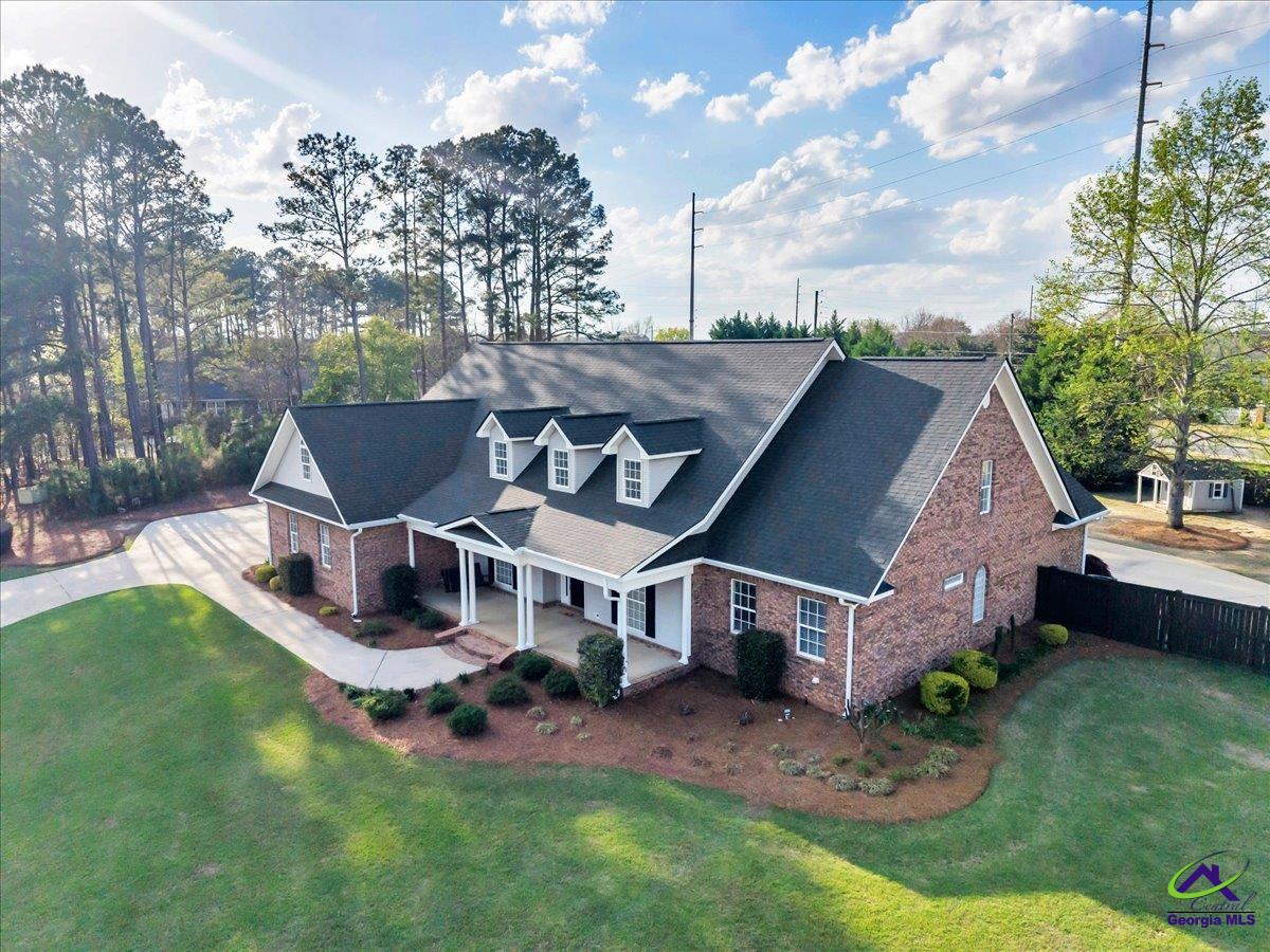 32 Willow Lake Drive