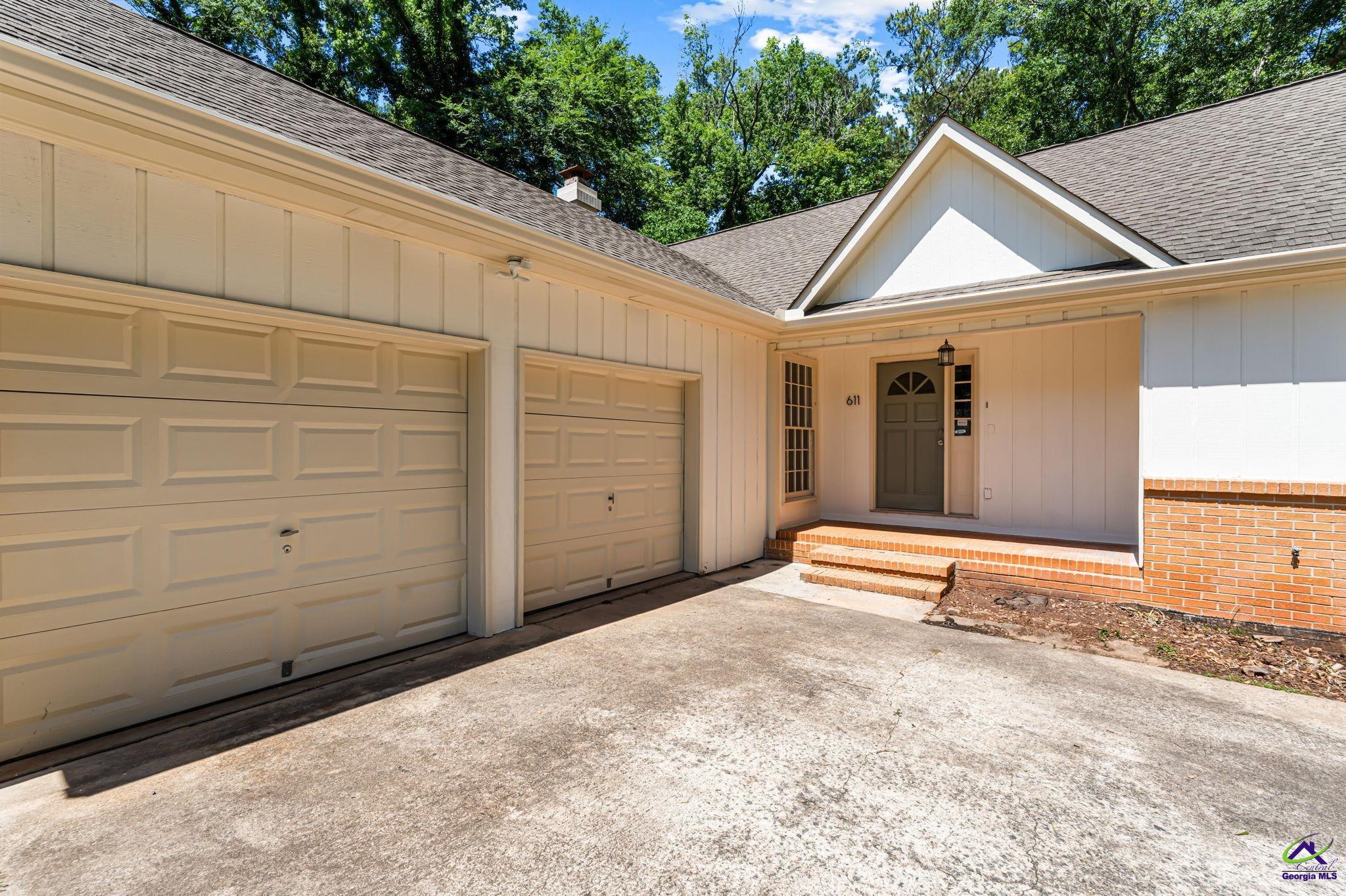 611 Fairmont Drive