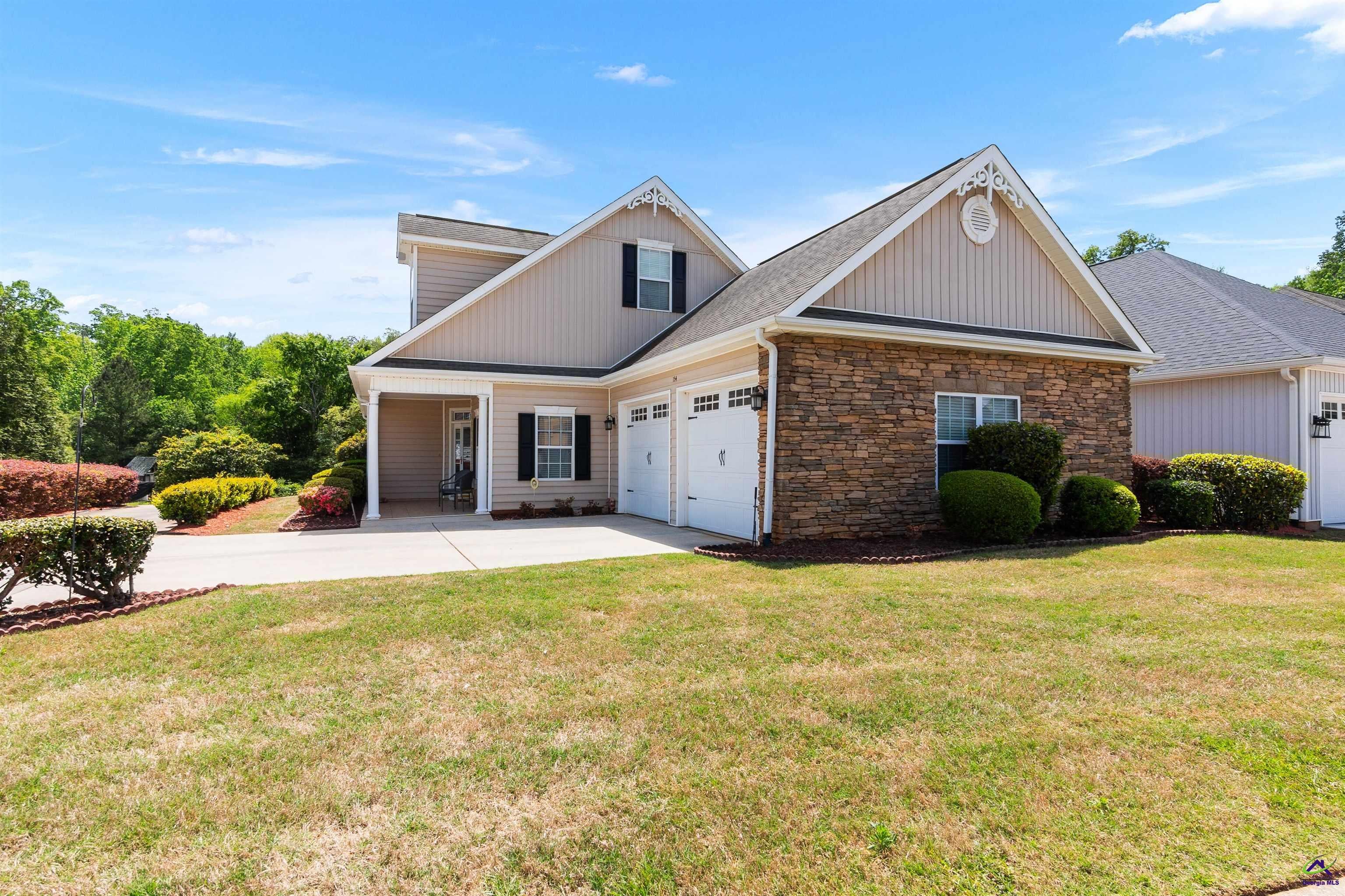 154 Fairway Oaks Drive