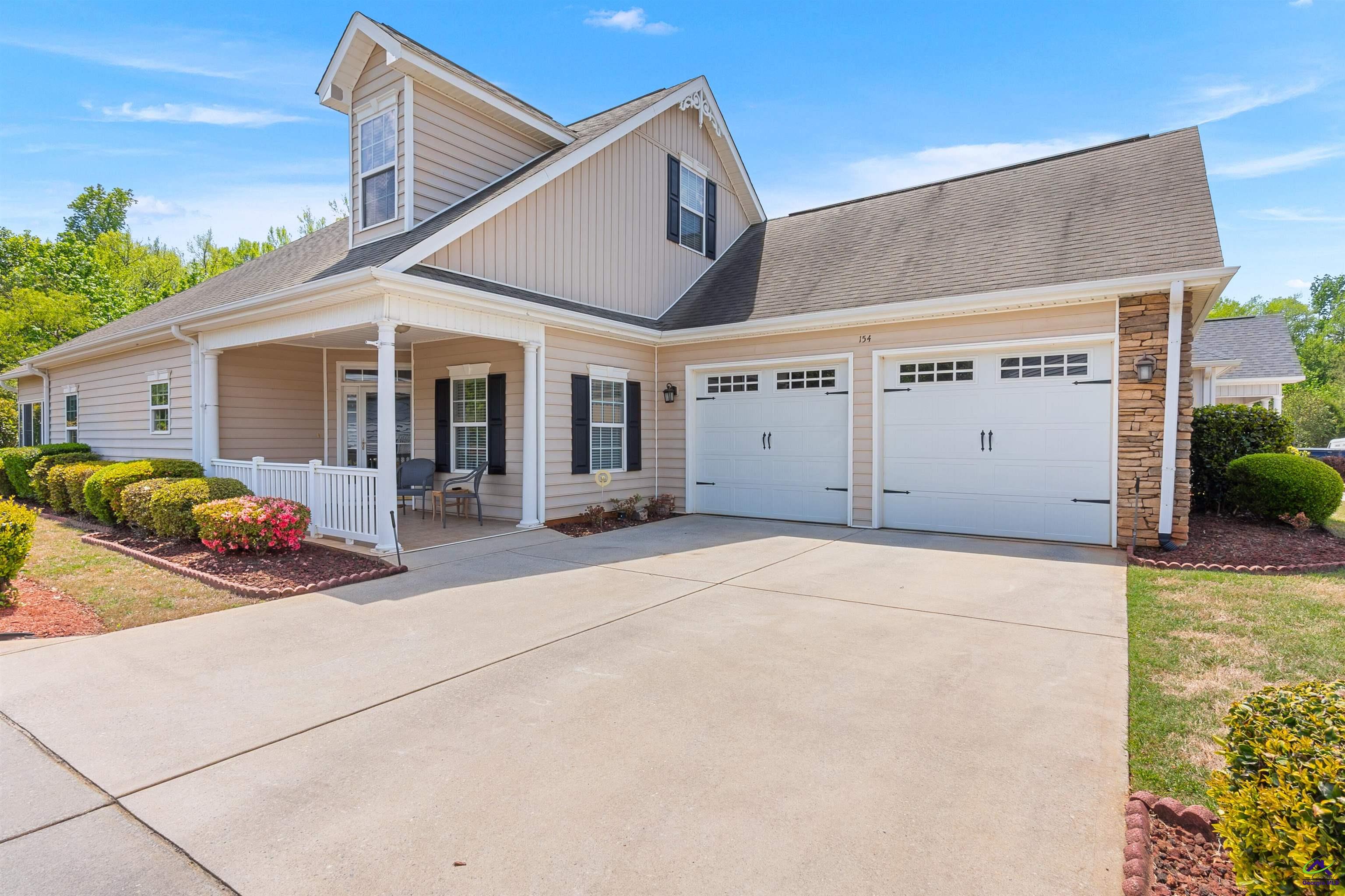 154 Fairway Oaks Drive