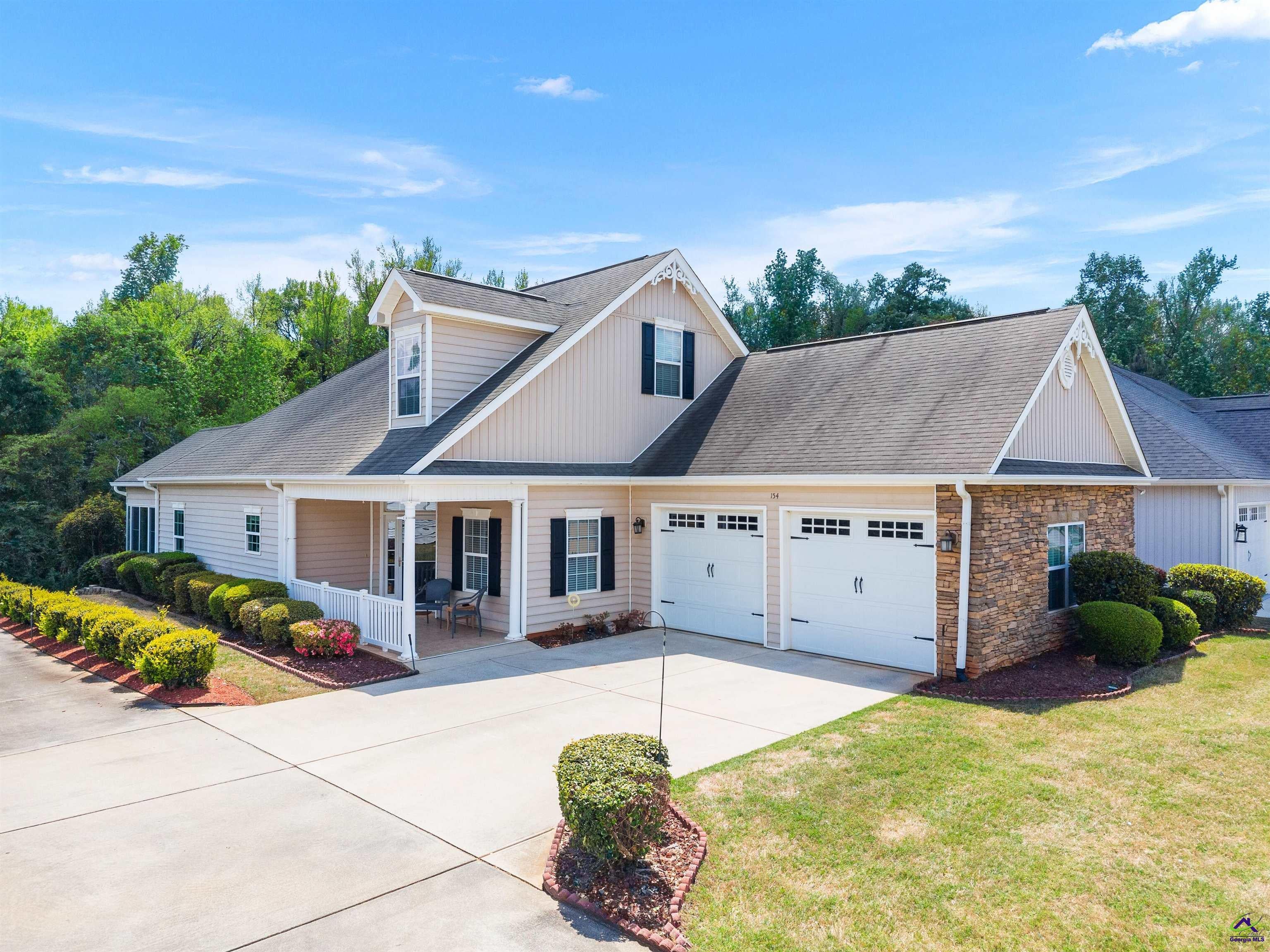 154 Fairway Oaks Drive