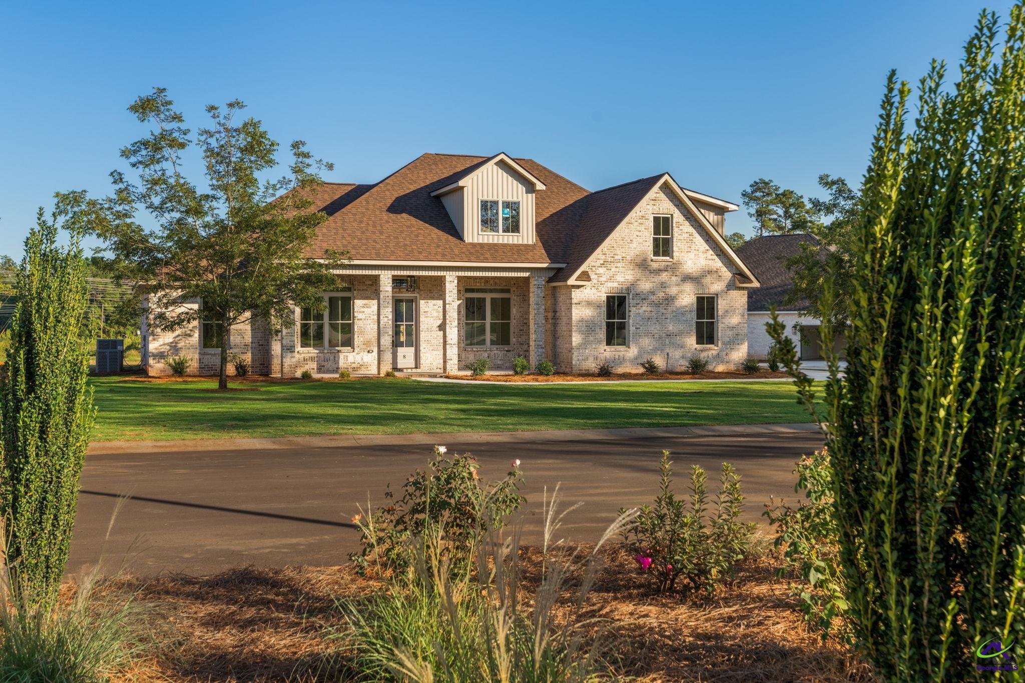 8 Pleasant Oaks Drive