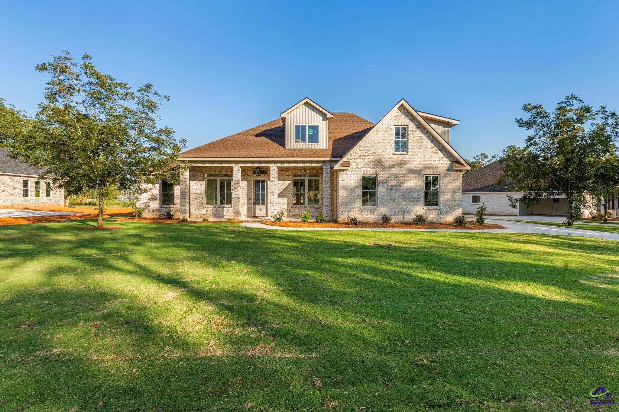 8 Pleasant Oaks Drive
