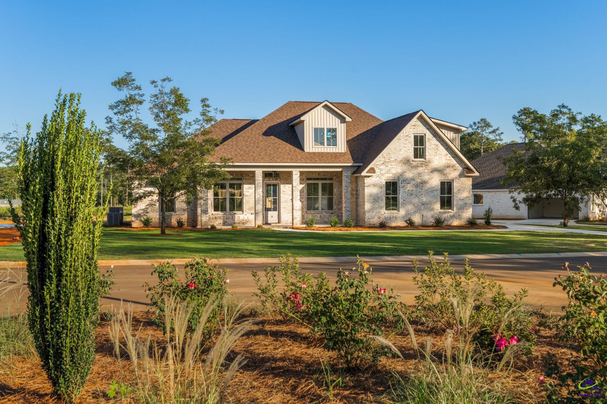 8 Pleasant Oaks Drive