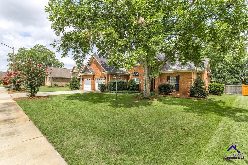 104 Pembroke Pointe