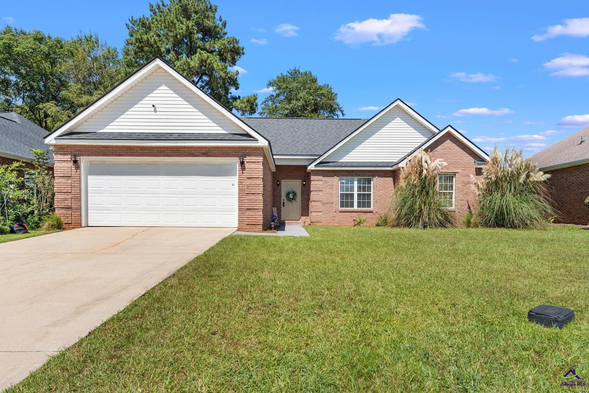 323 Links View Drive
