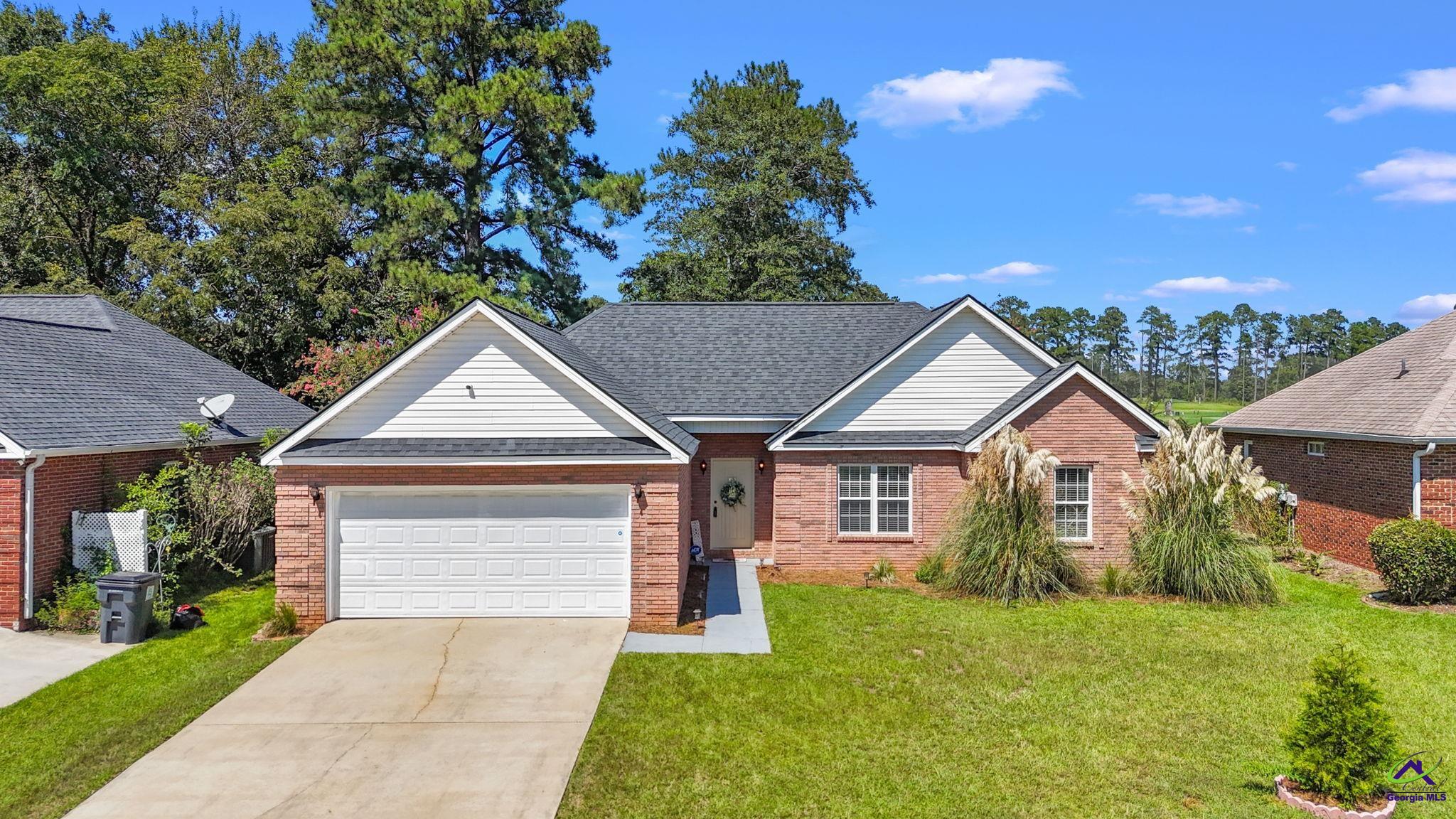 323 Links View Drive