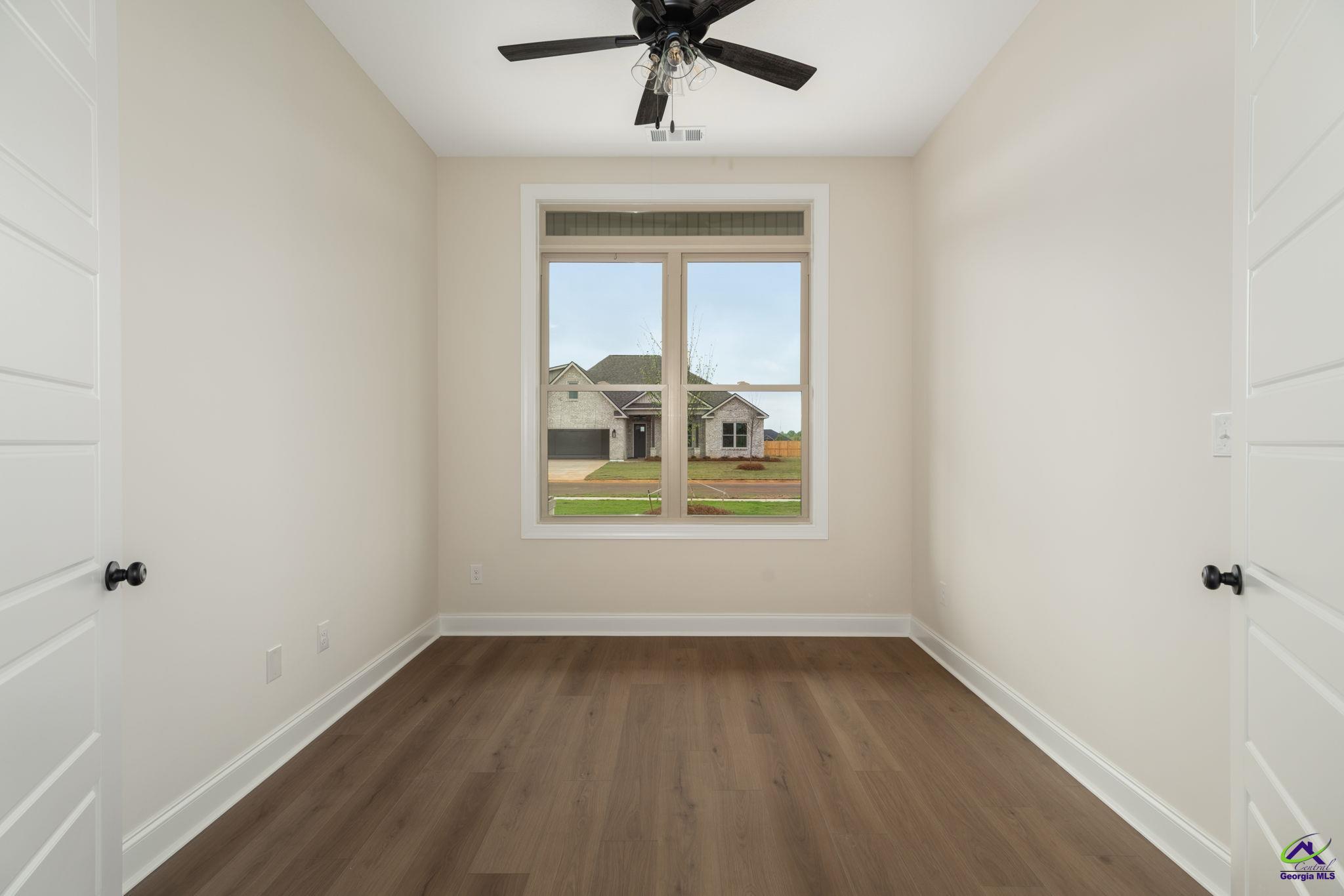 209 Farmland Circle
