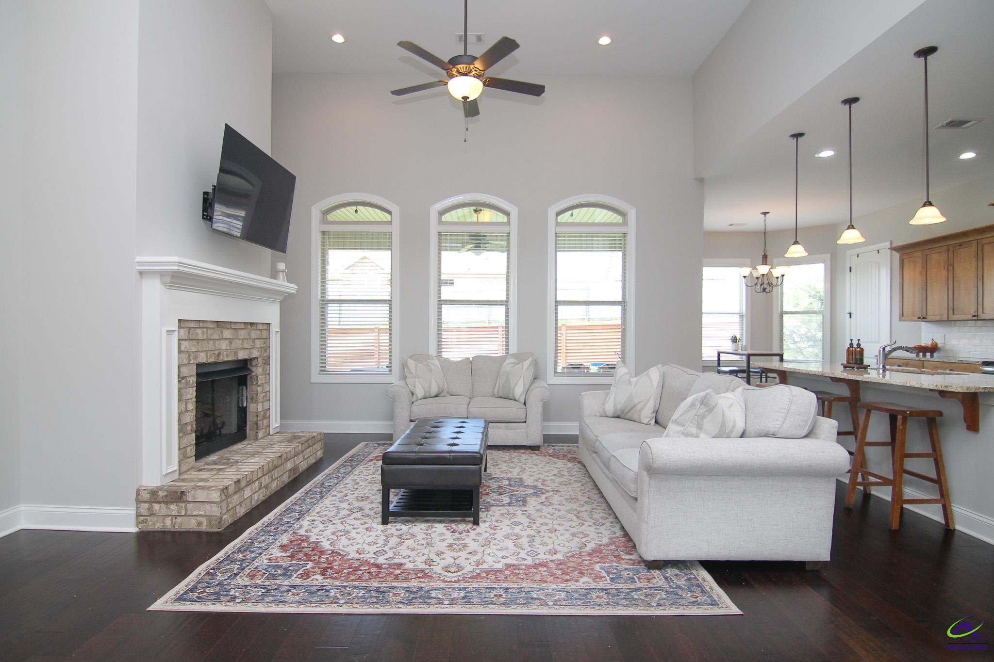 116 Fortune Way