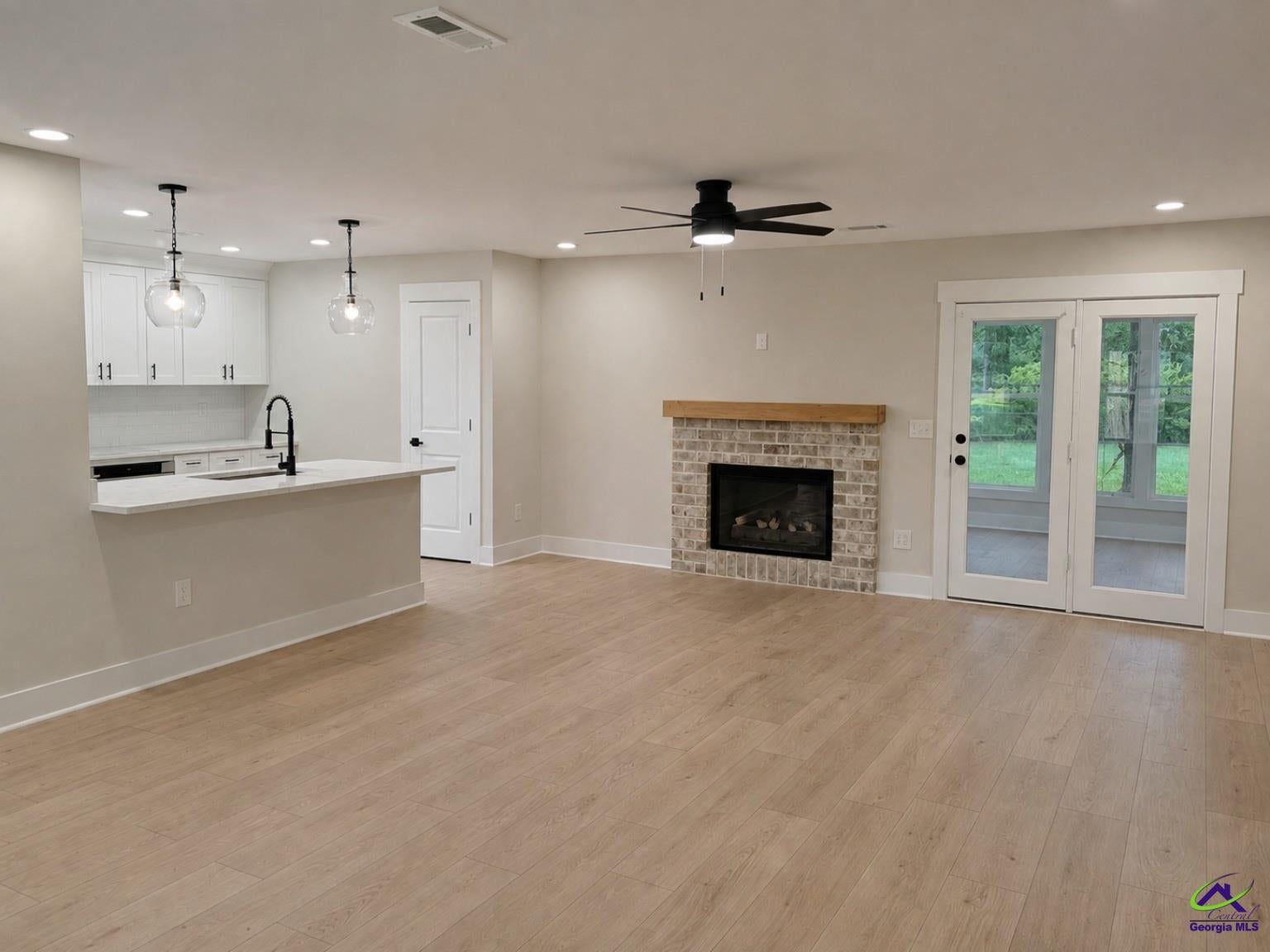 450 Sandefur Road