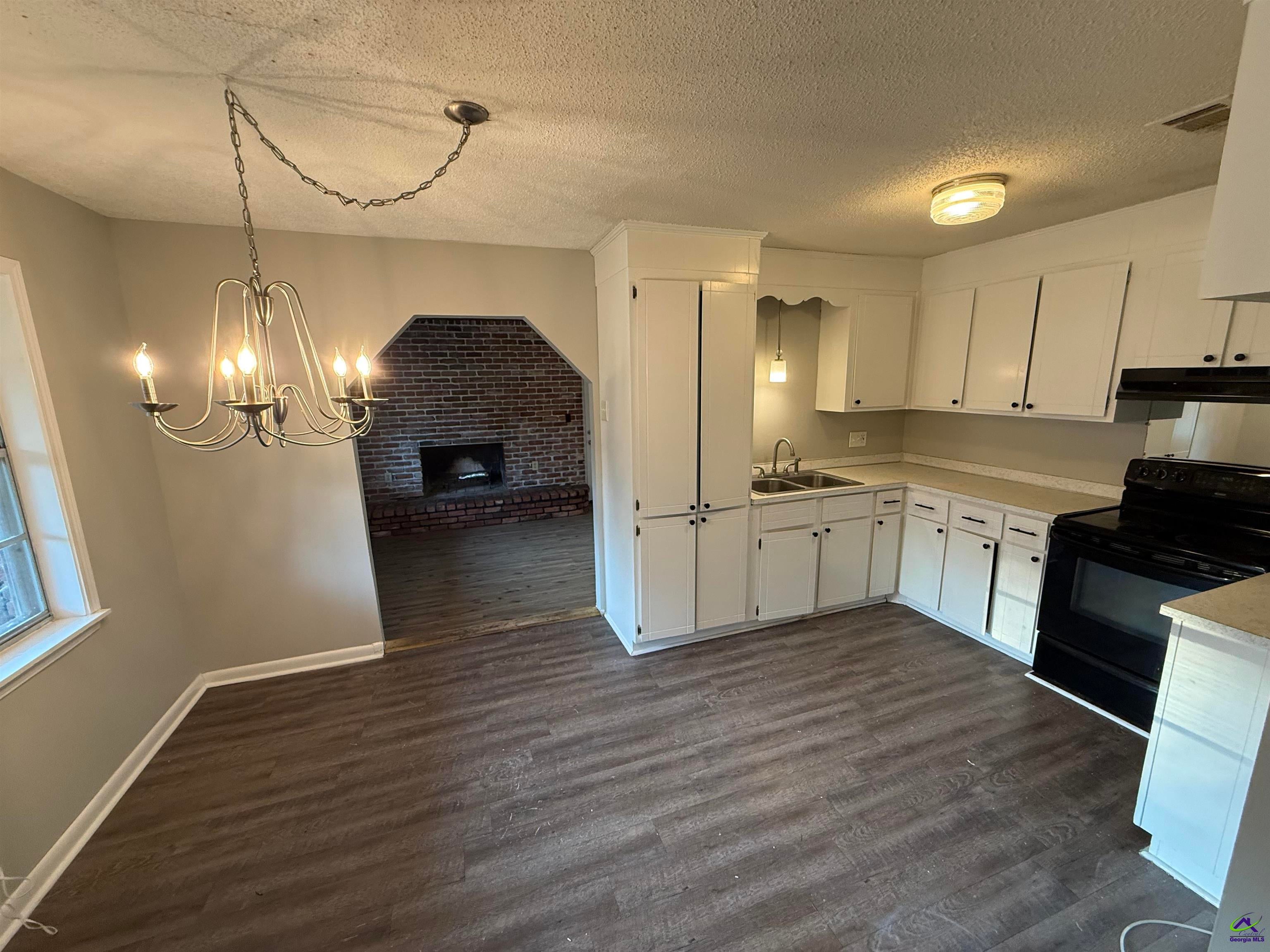 112 Briarwood Drive
