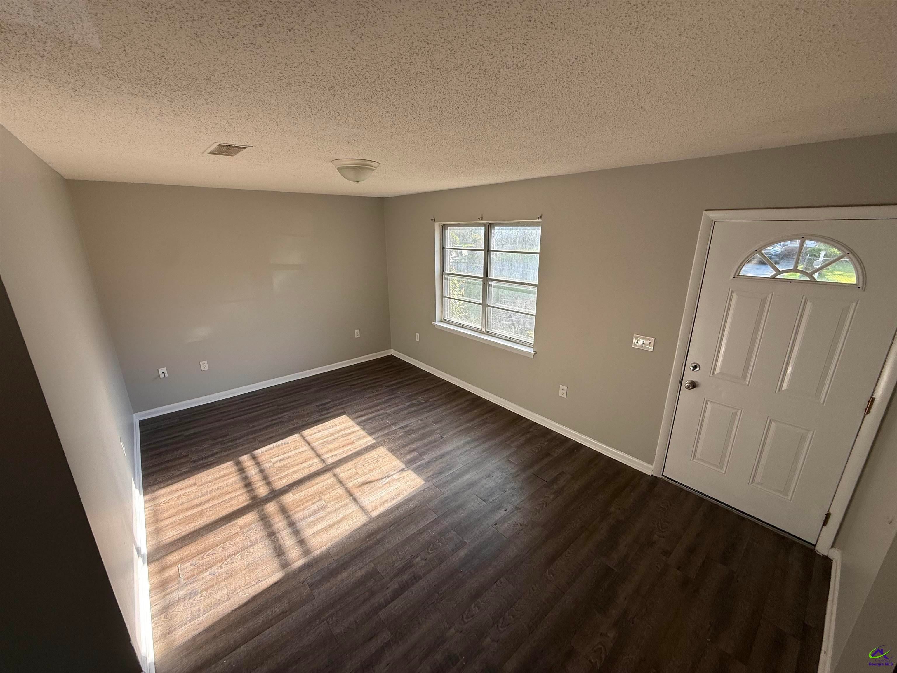 112 Briarwood Drive
