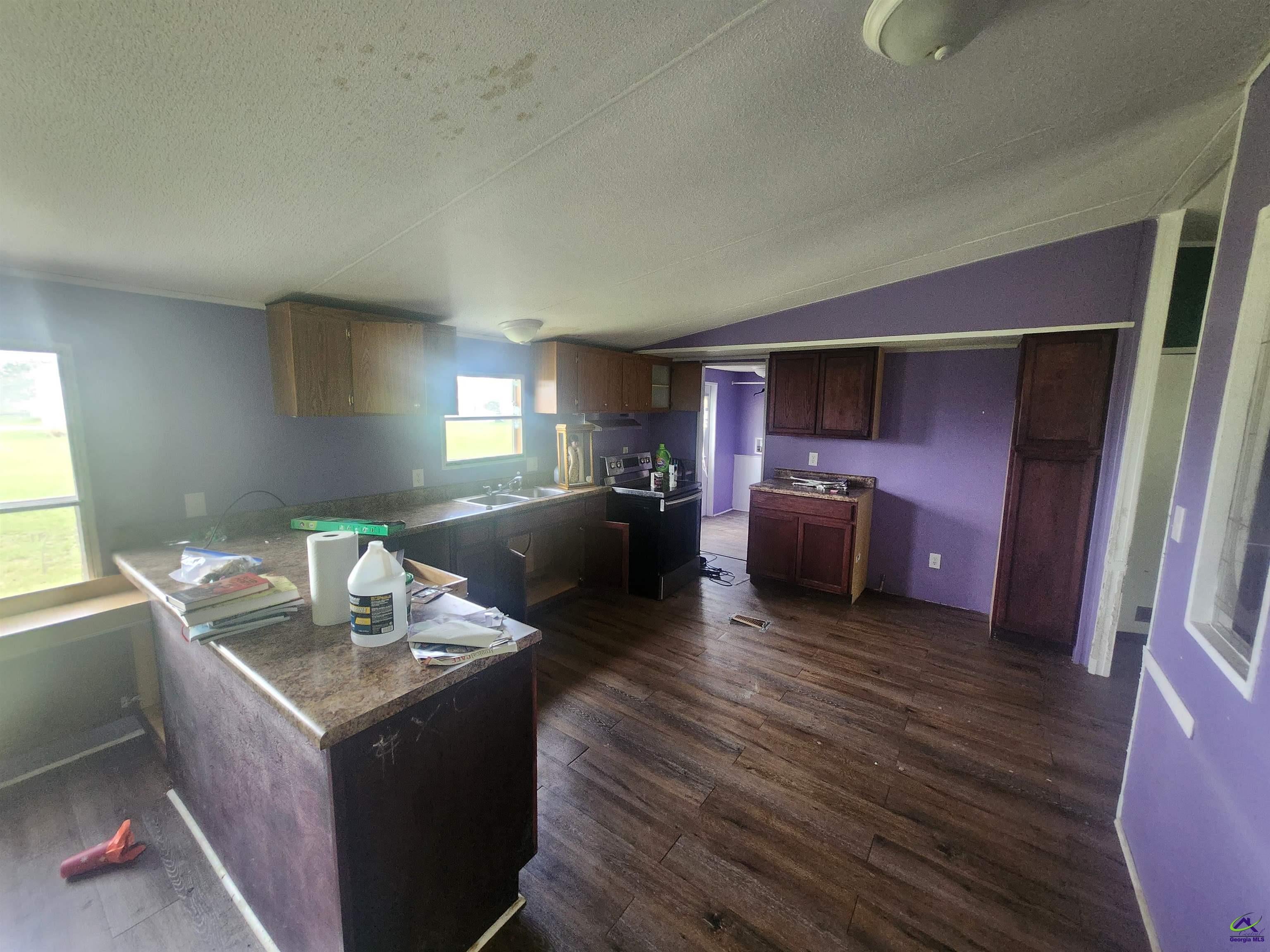 613 Richmond Hill
