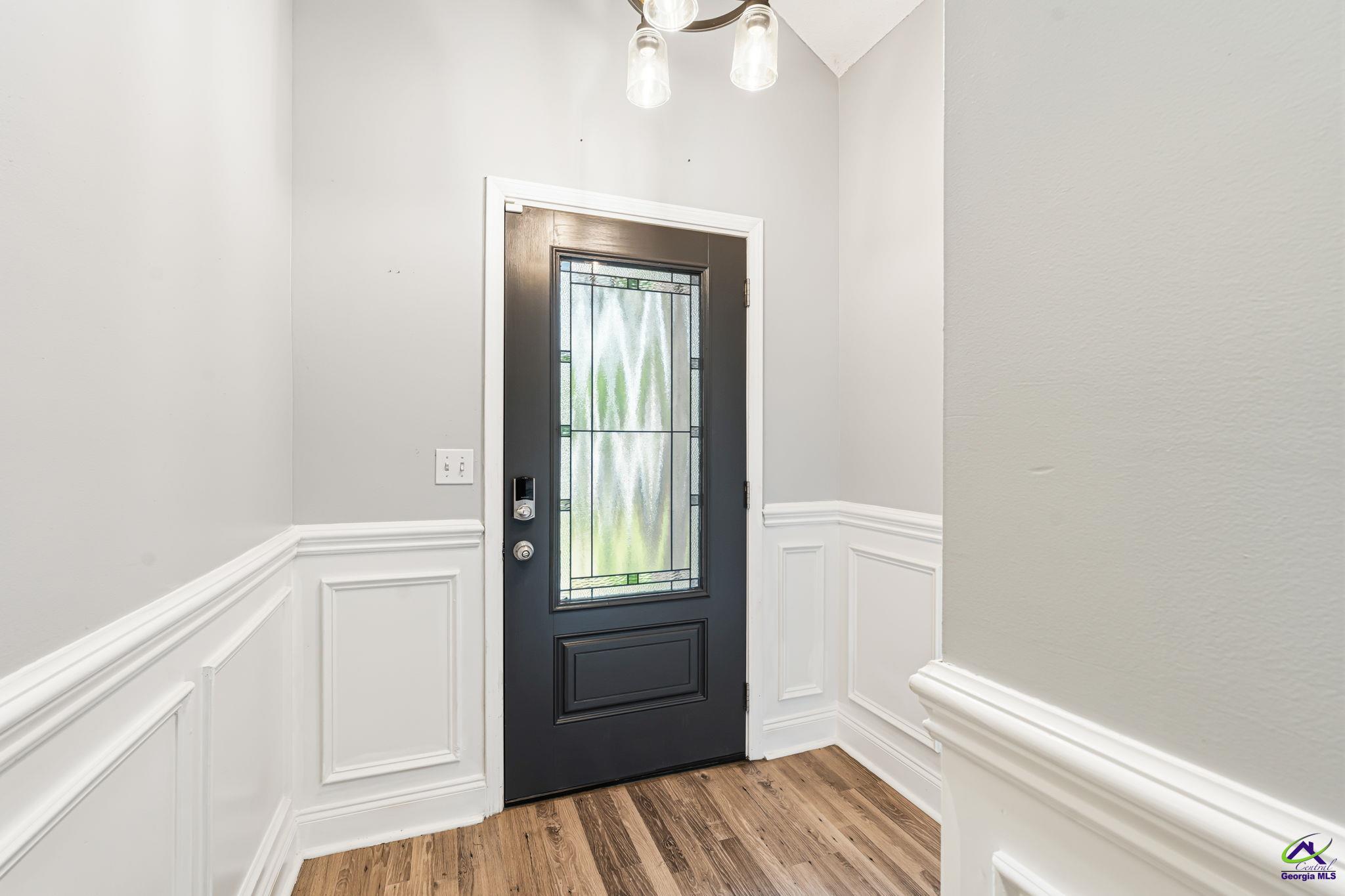 111 Montrose Lane