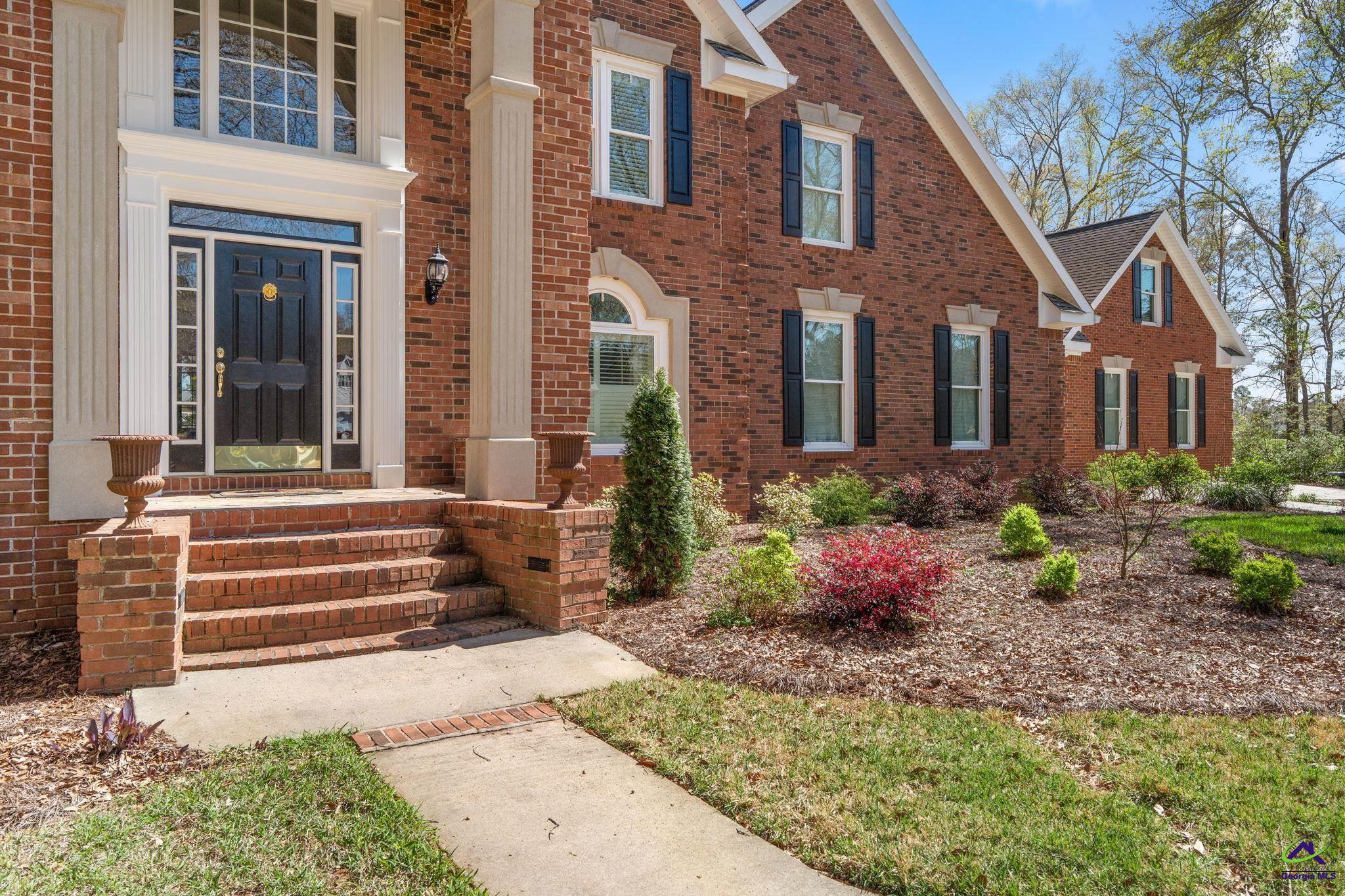 109 Crest Pointe
