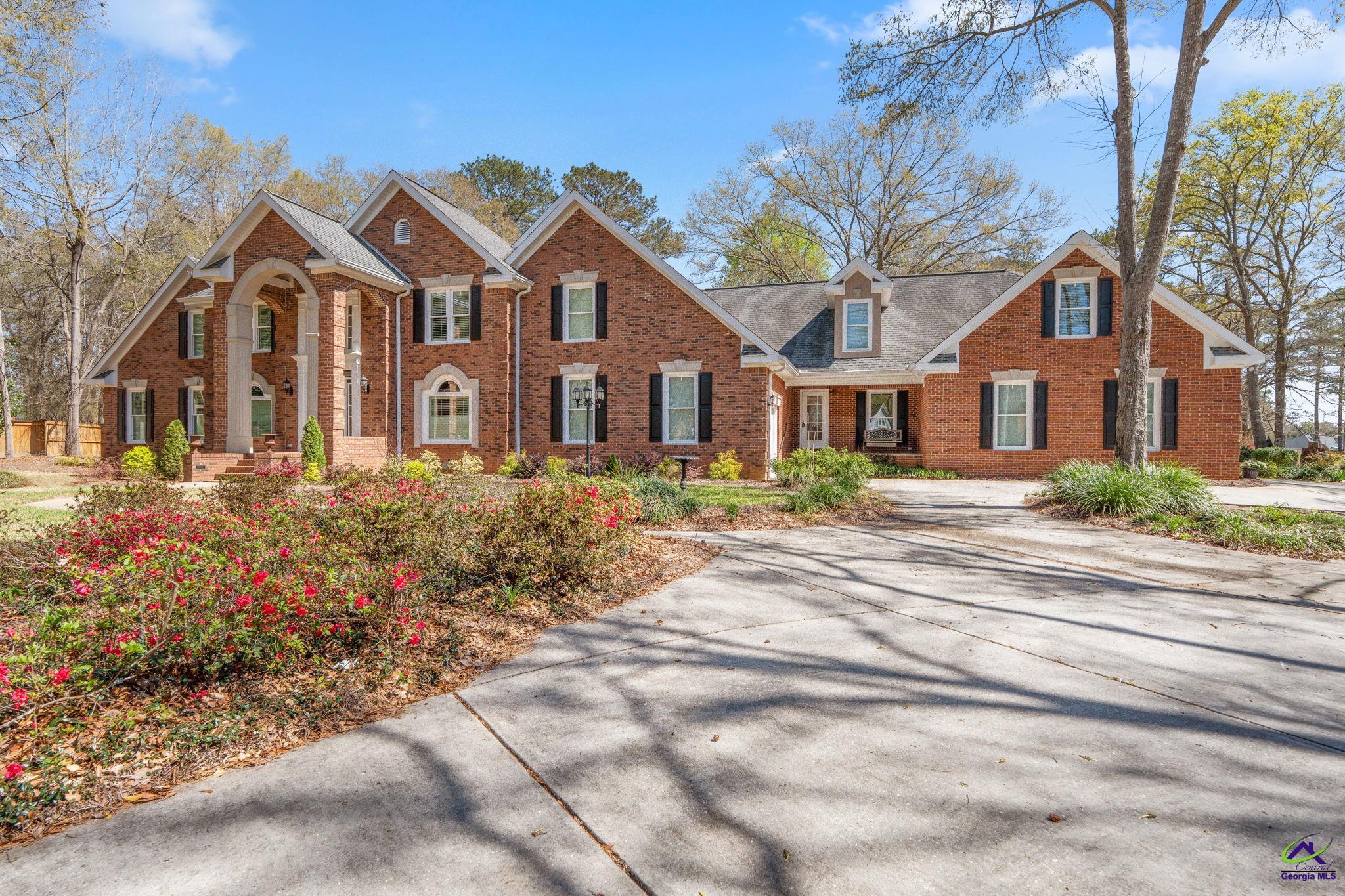 109 Crest Pointe