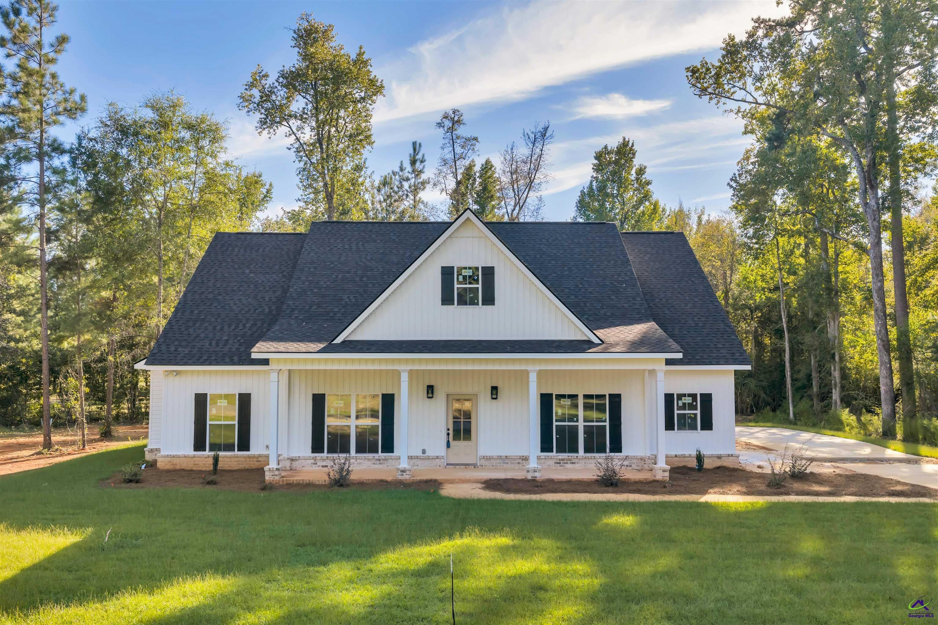 102 Redwood Drive