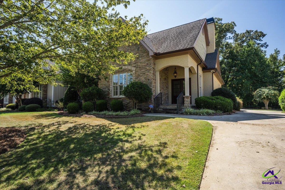 427 Leamington Lane