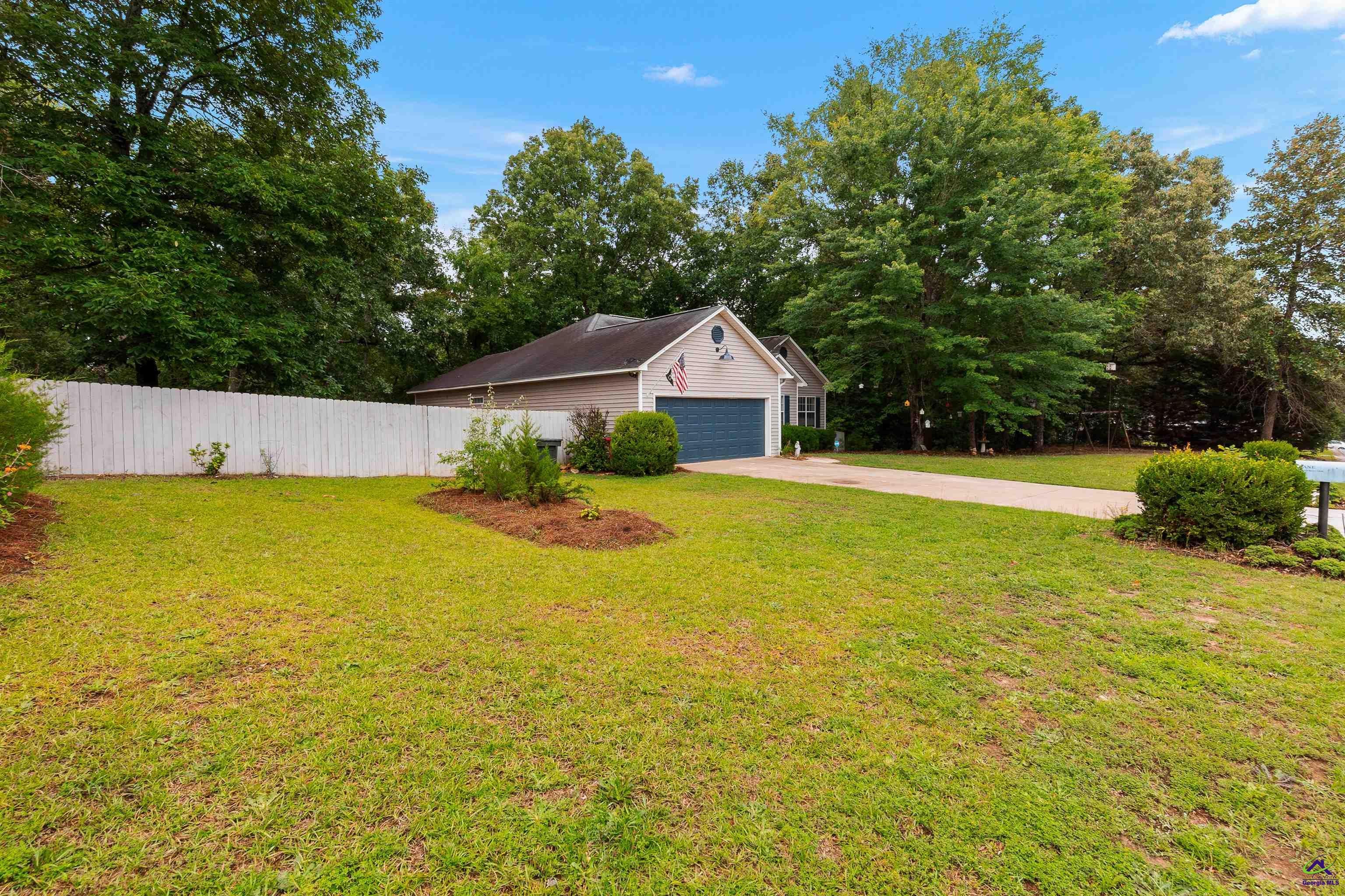 422 Hickory Glen
