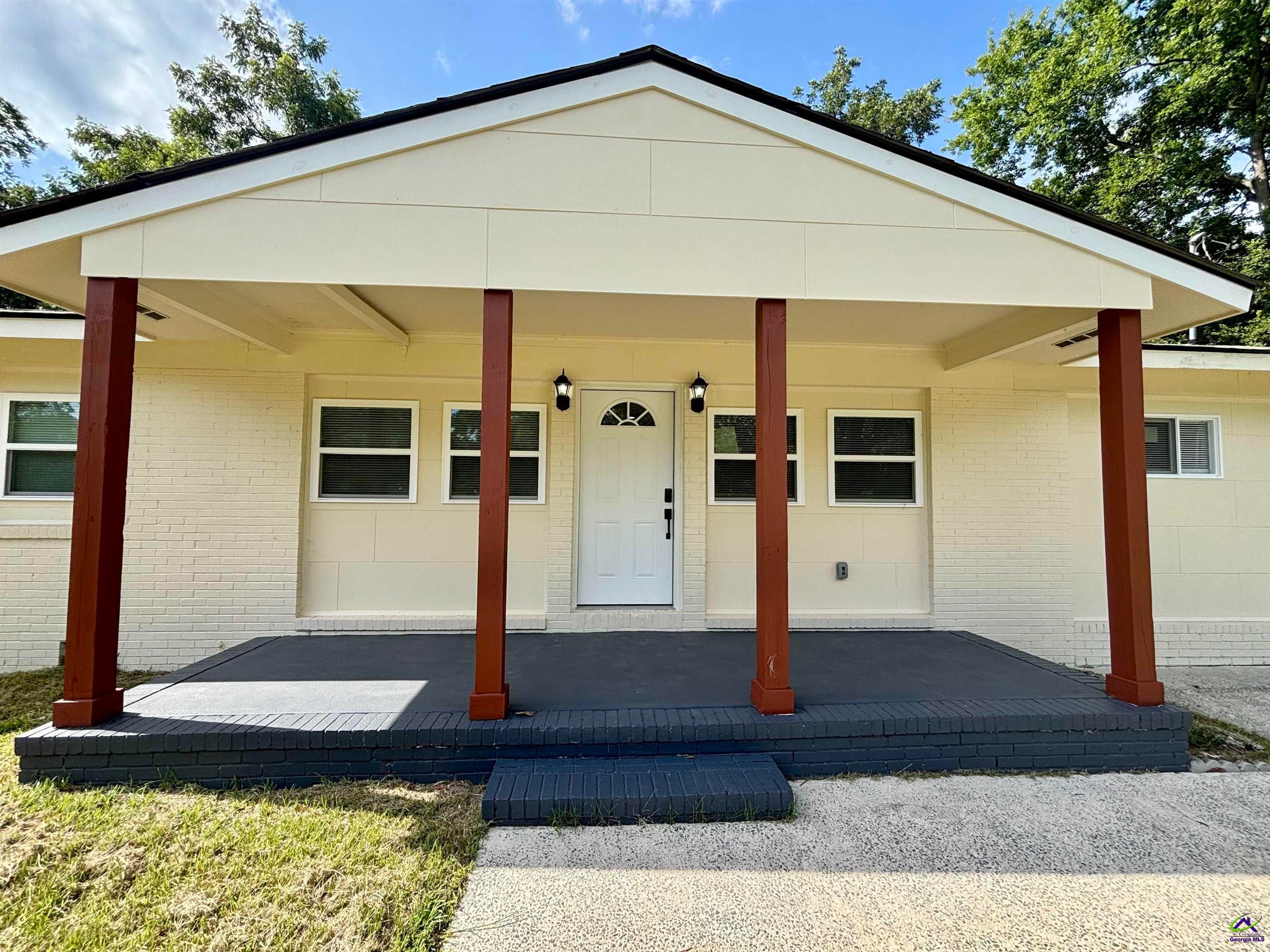 2491 Greenleaf Drive