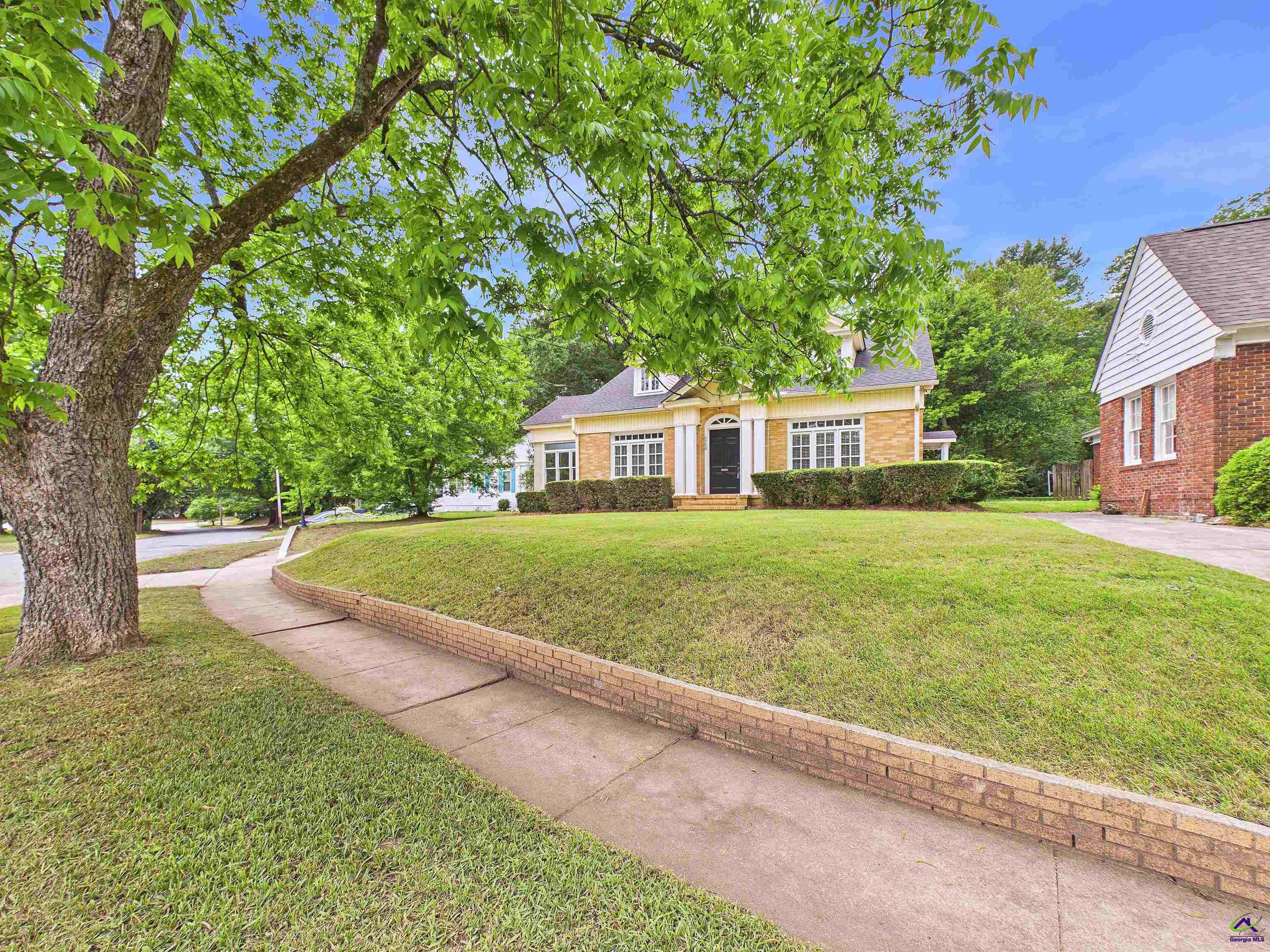 3750 Avon Road