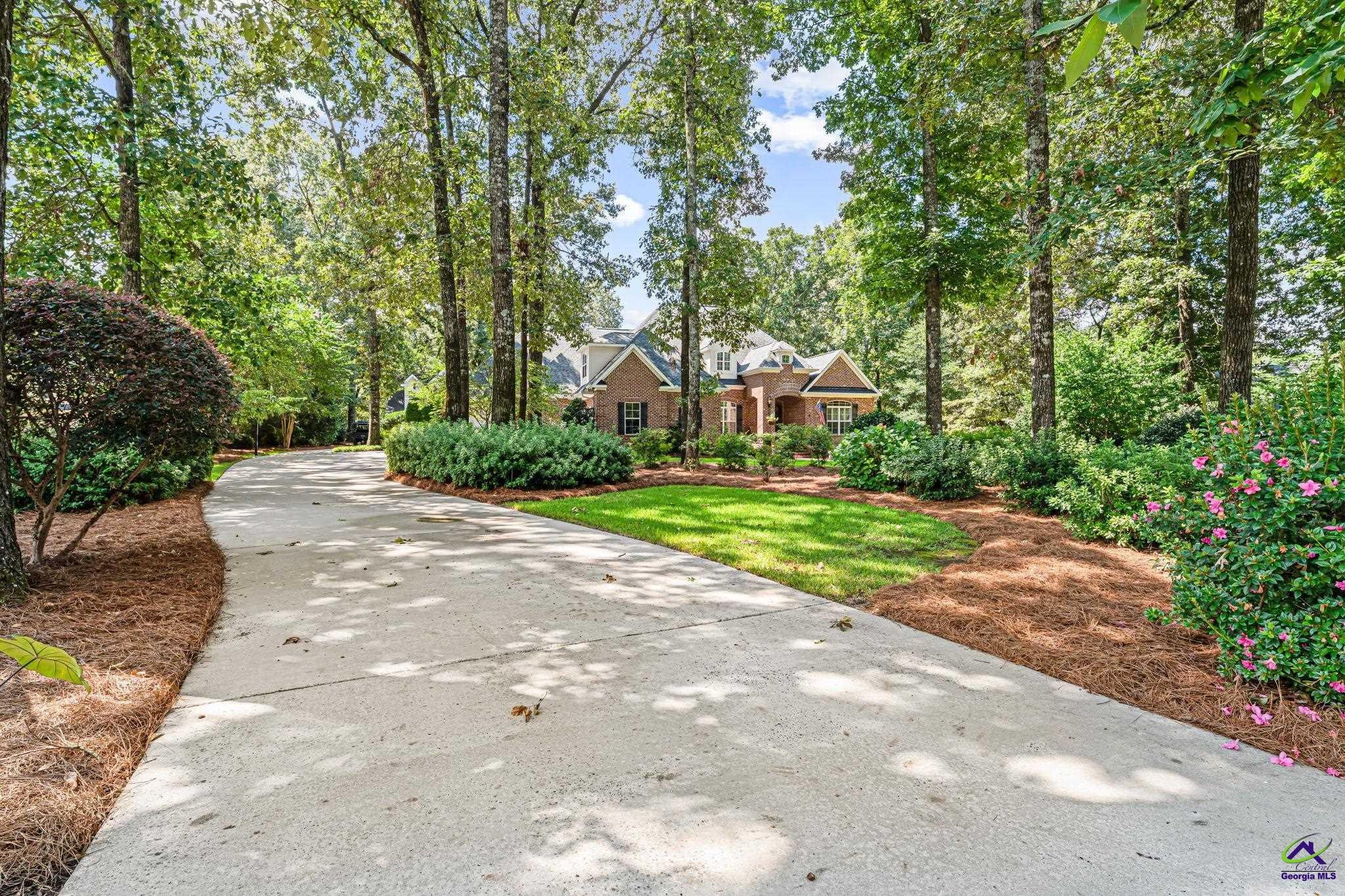 216 Sansbury Trail