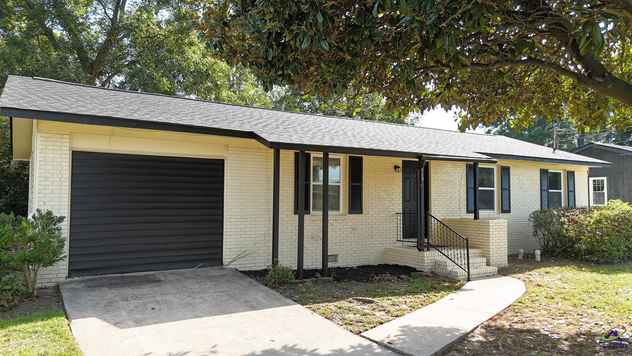 113 LINDA Drive
