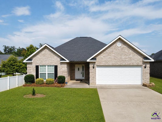 308 LAMPLIGHT DR, BYRON, GA 31008 - Image efe20f42bbd4613d7a2bd502bc599d79/575360401