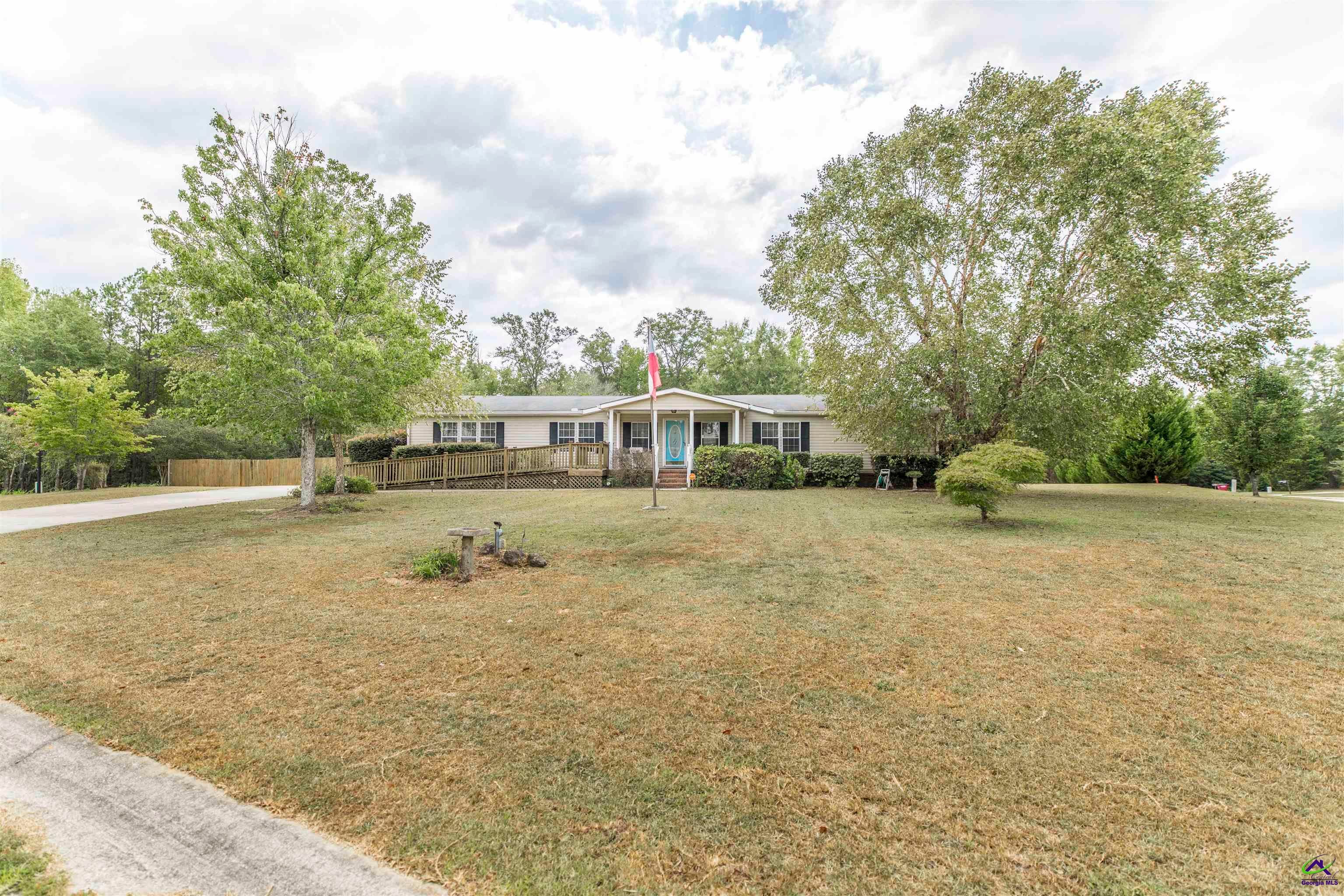 302 Lacy Court