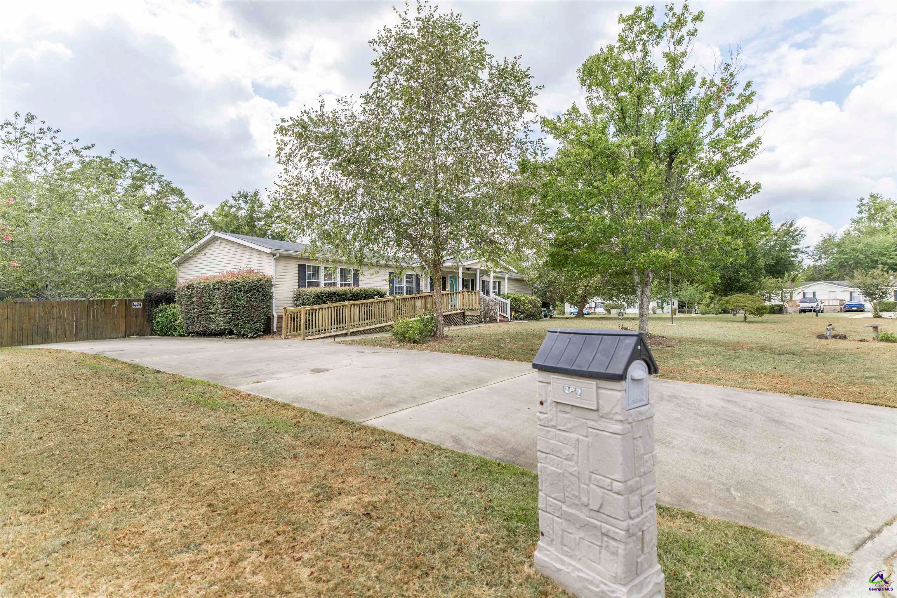 302 Lacy Court