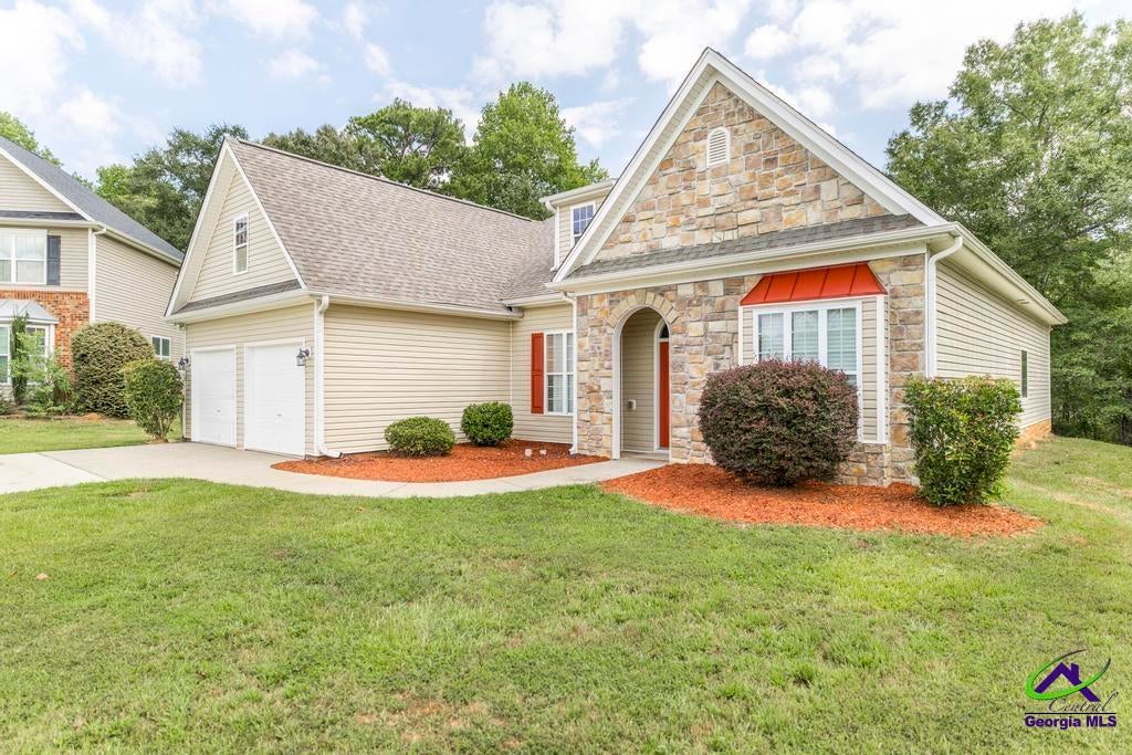 106 E Haven Court