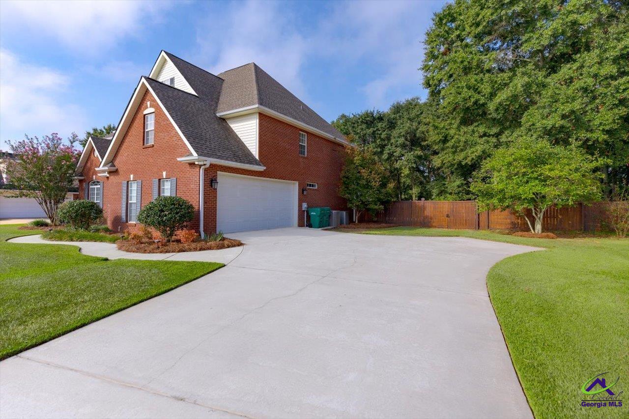 211 White Columns Drive