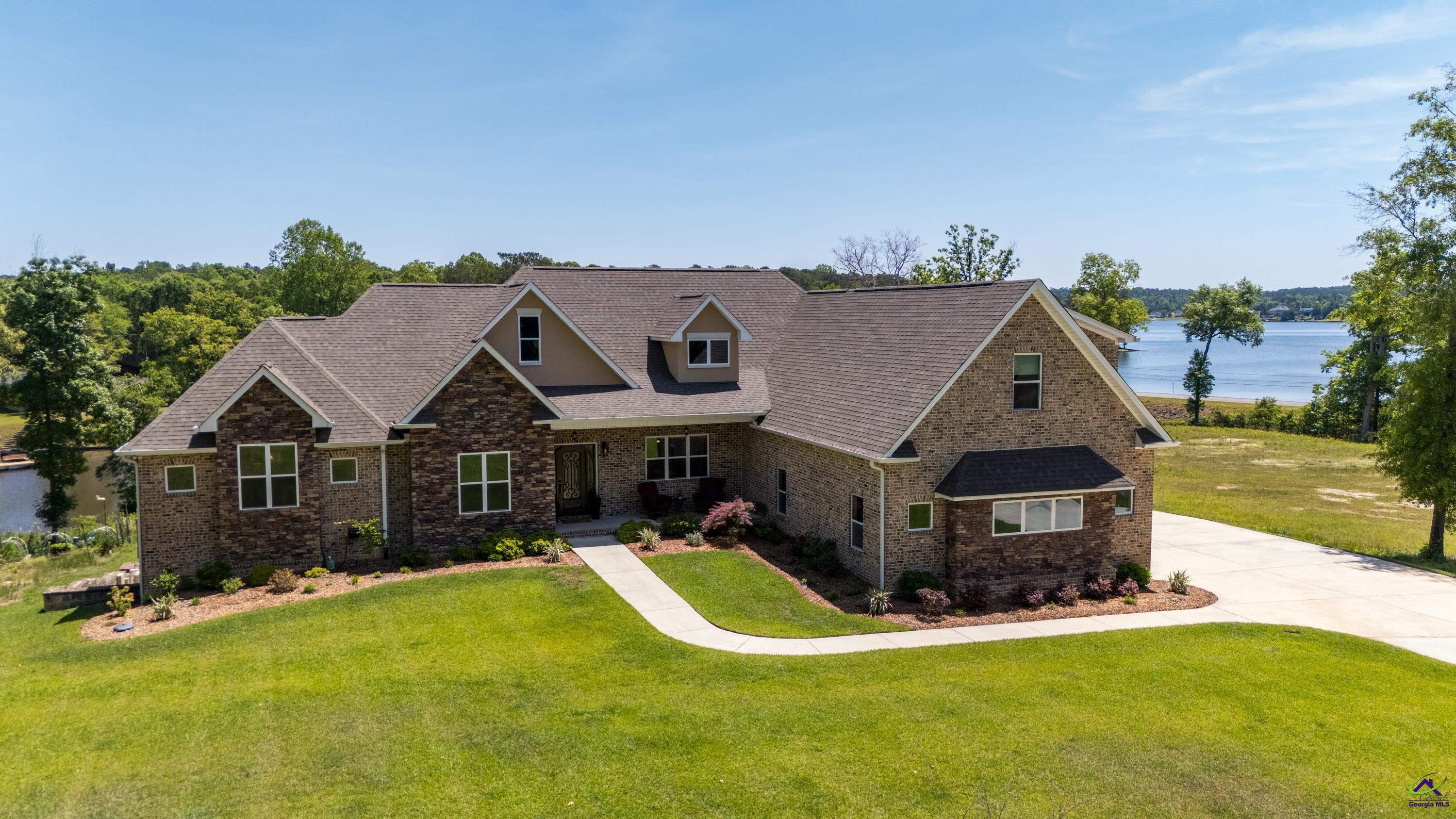 7287 Mosley Dixion Road
