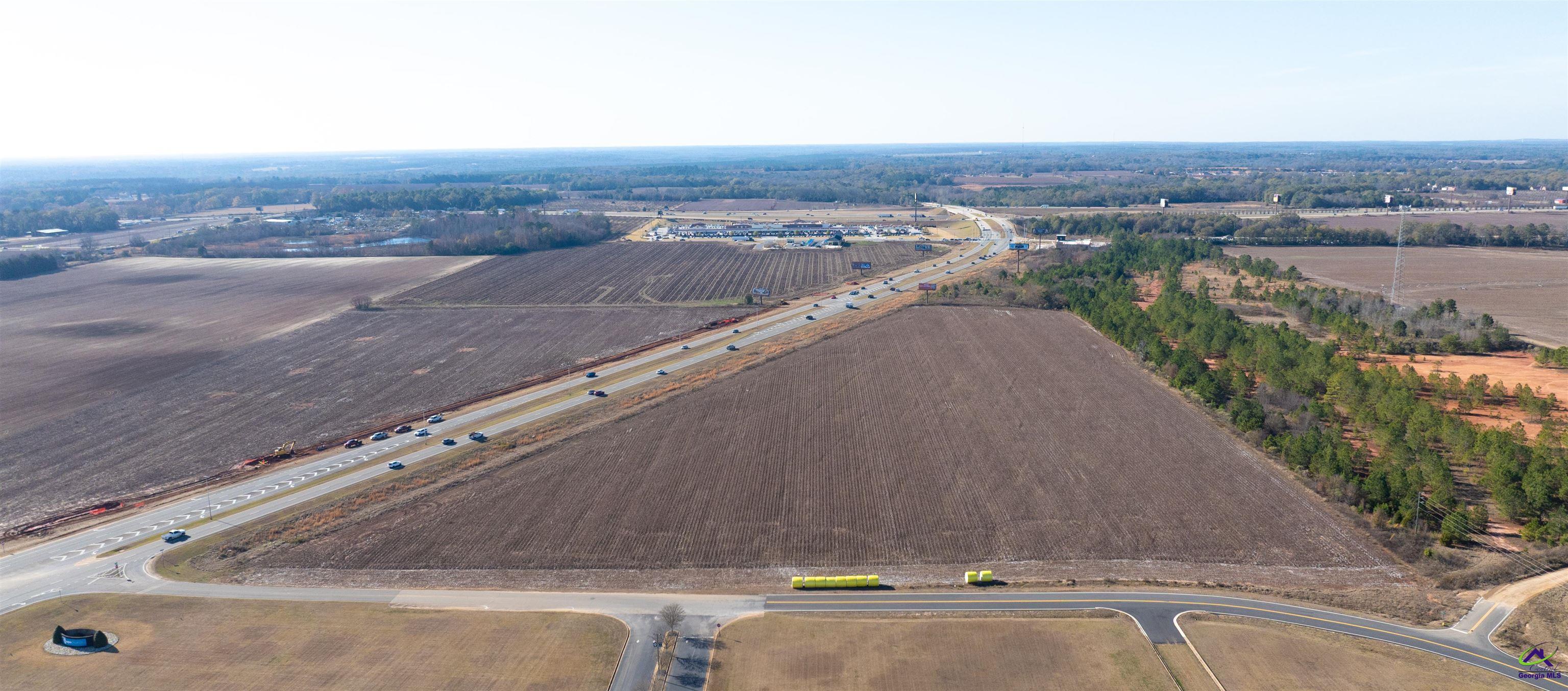 0 russell Parkway