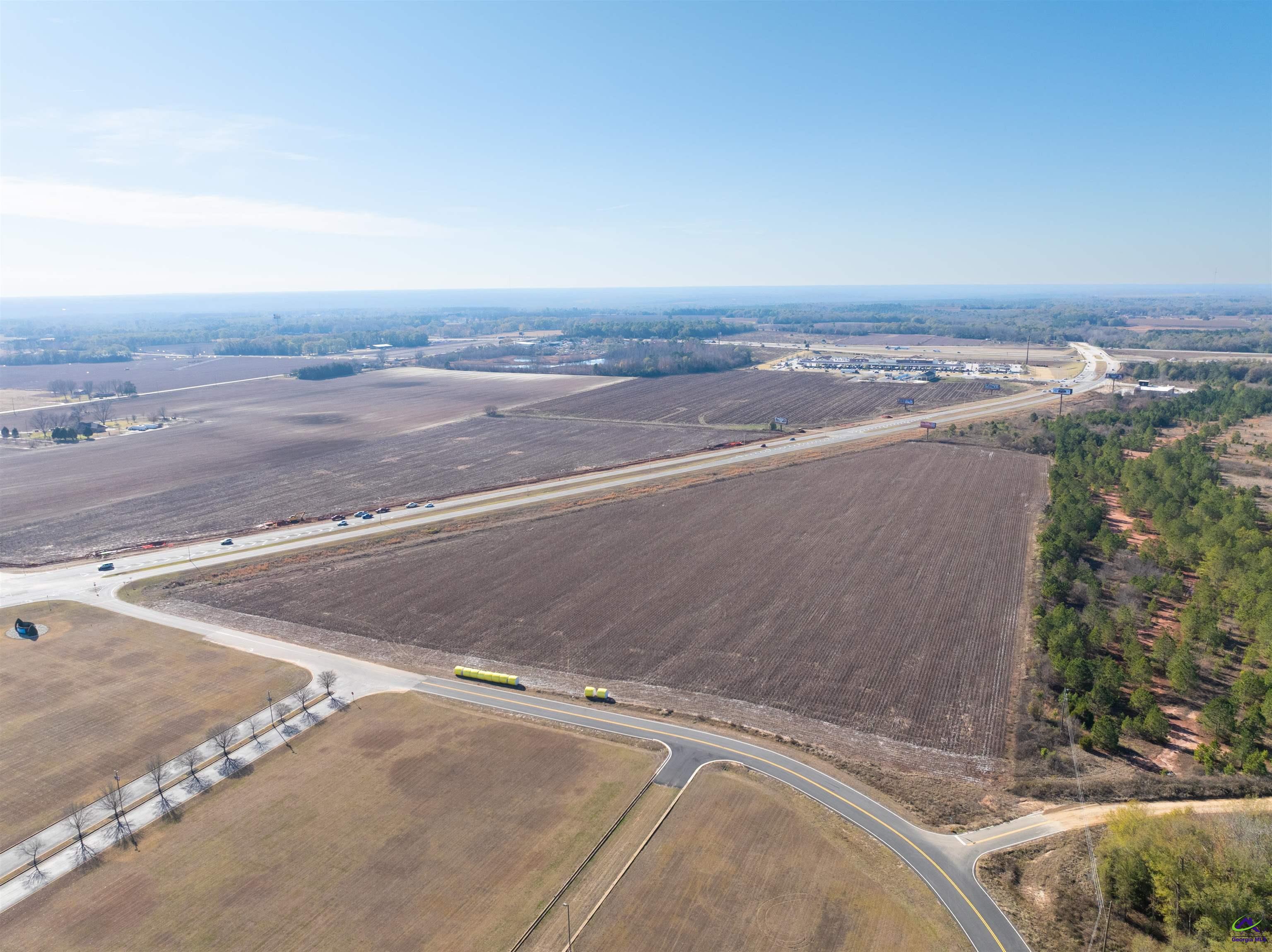 0 russell Parkway