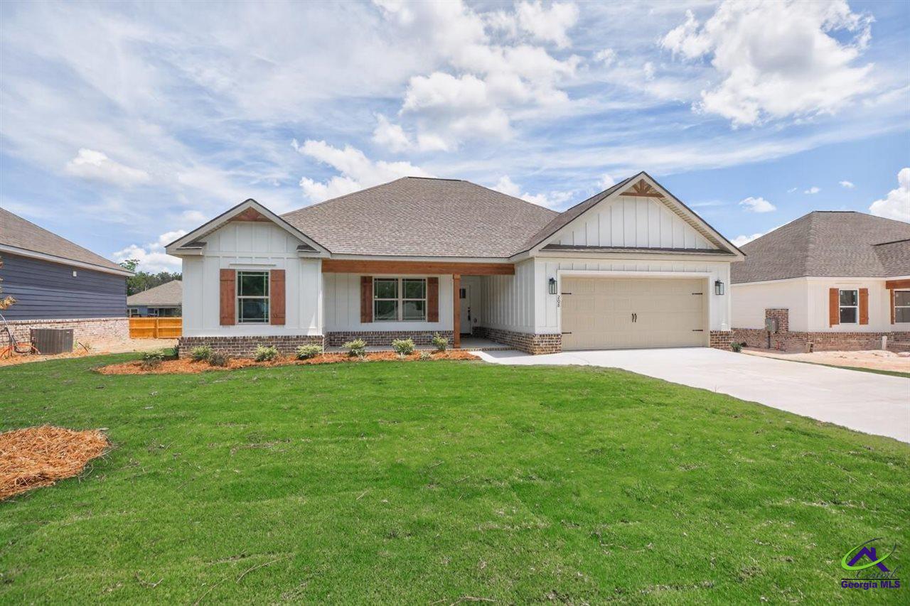 208 Hampton Chase