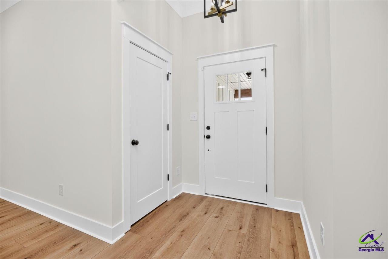 208 Hampton Chase