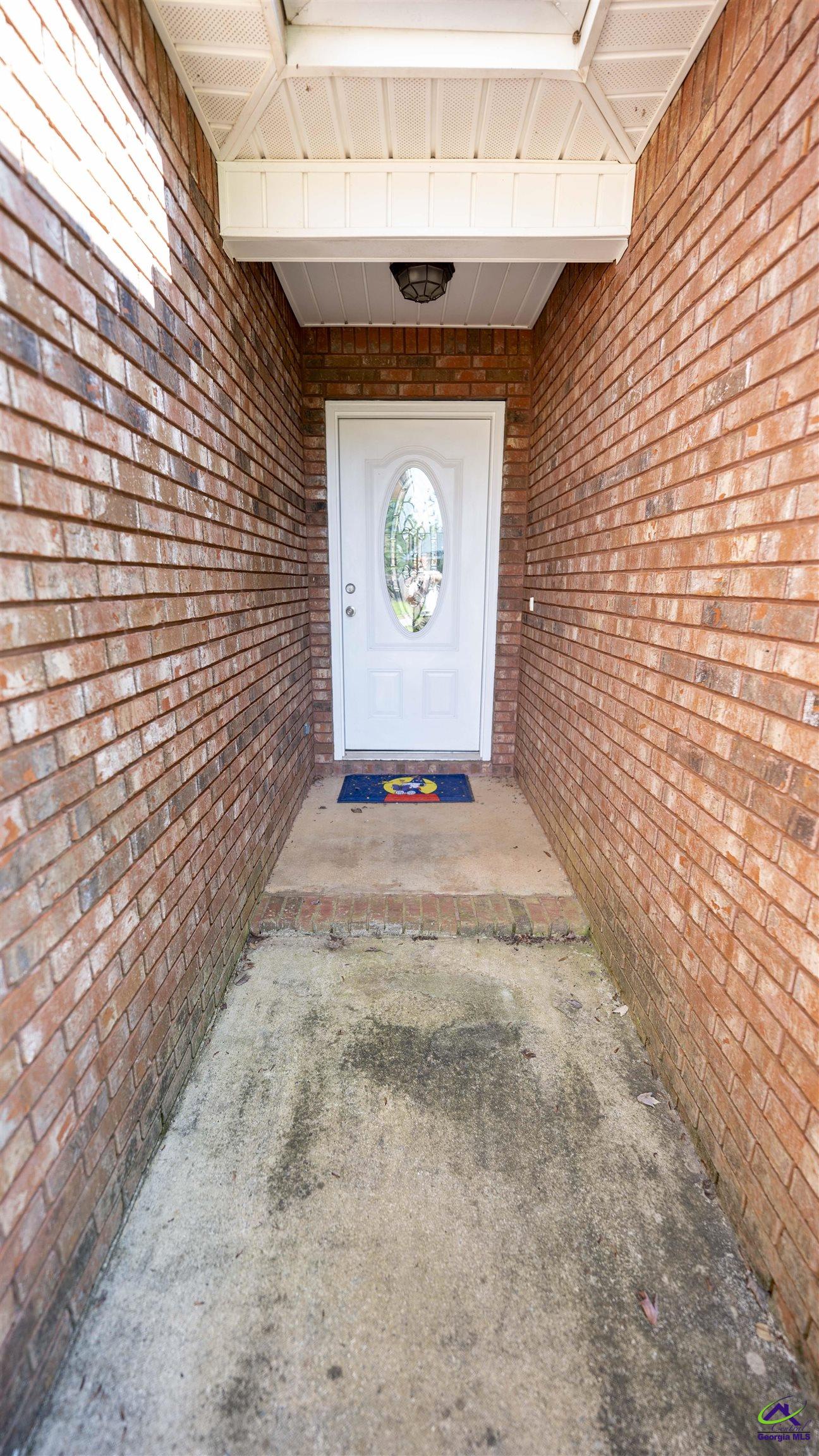 311 Sugarloaf Parkway