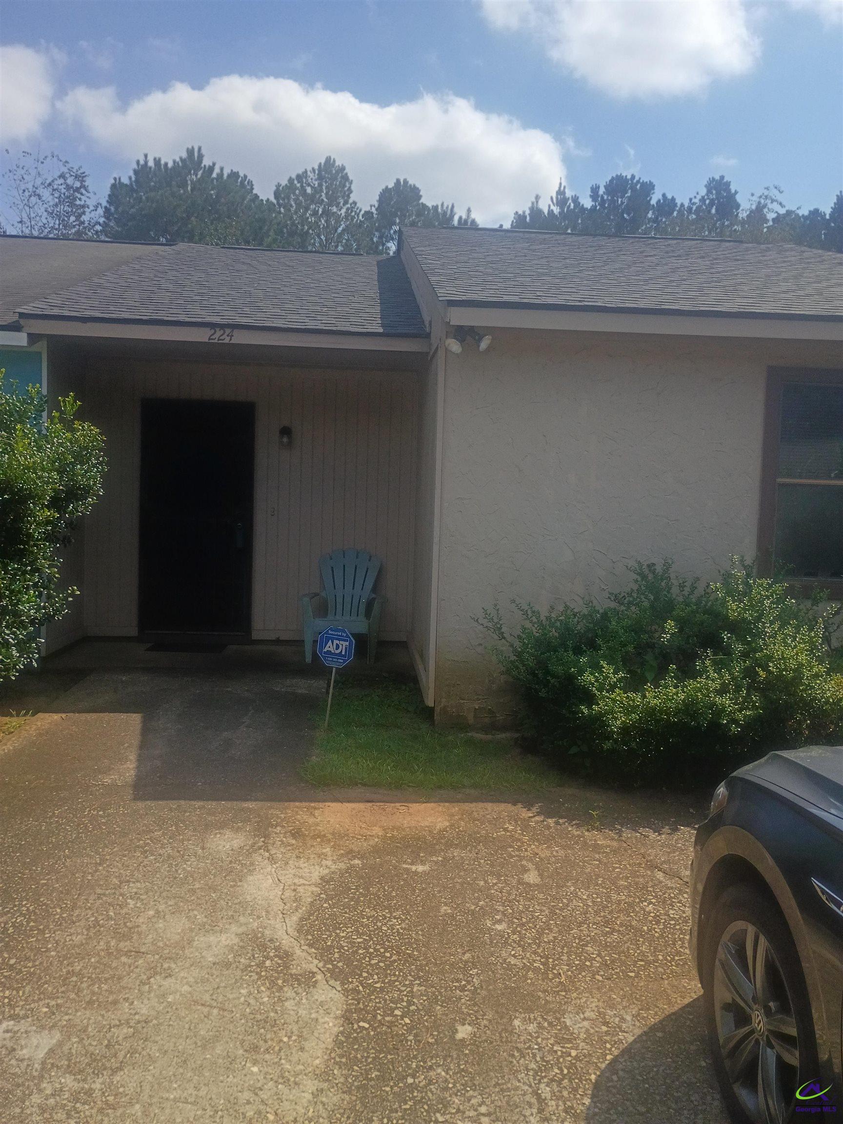 224 Northlake Drive