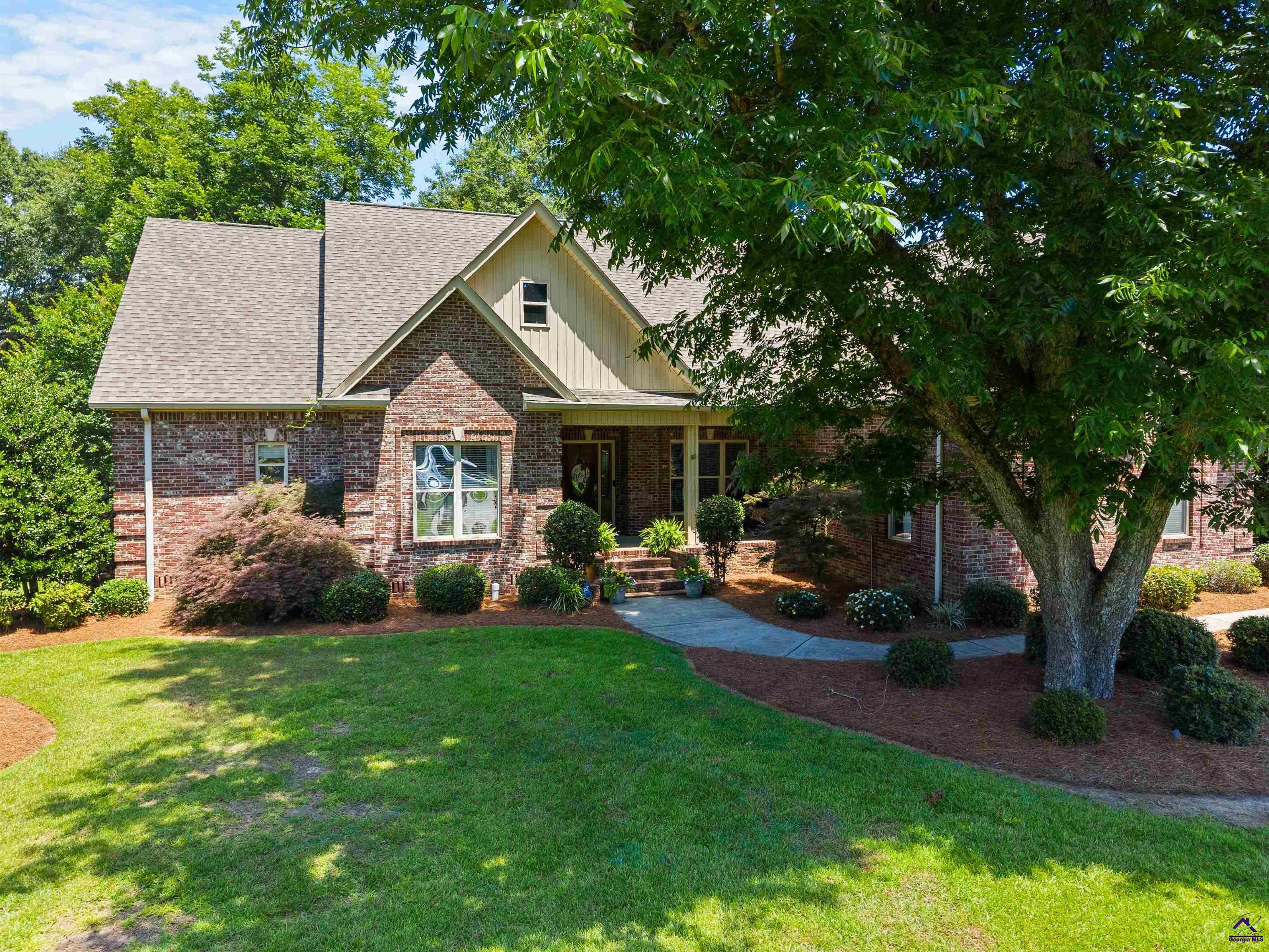 104 River Rock Court