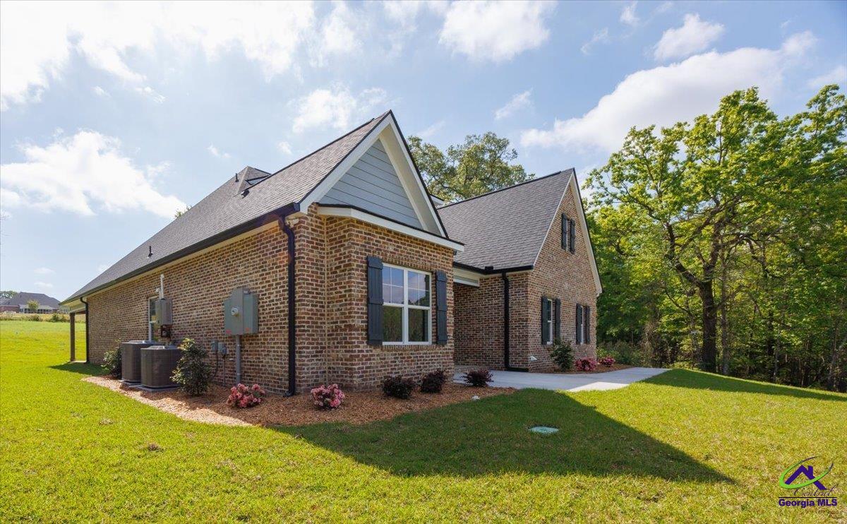 411 Southern Oaks Drive