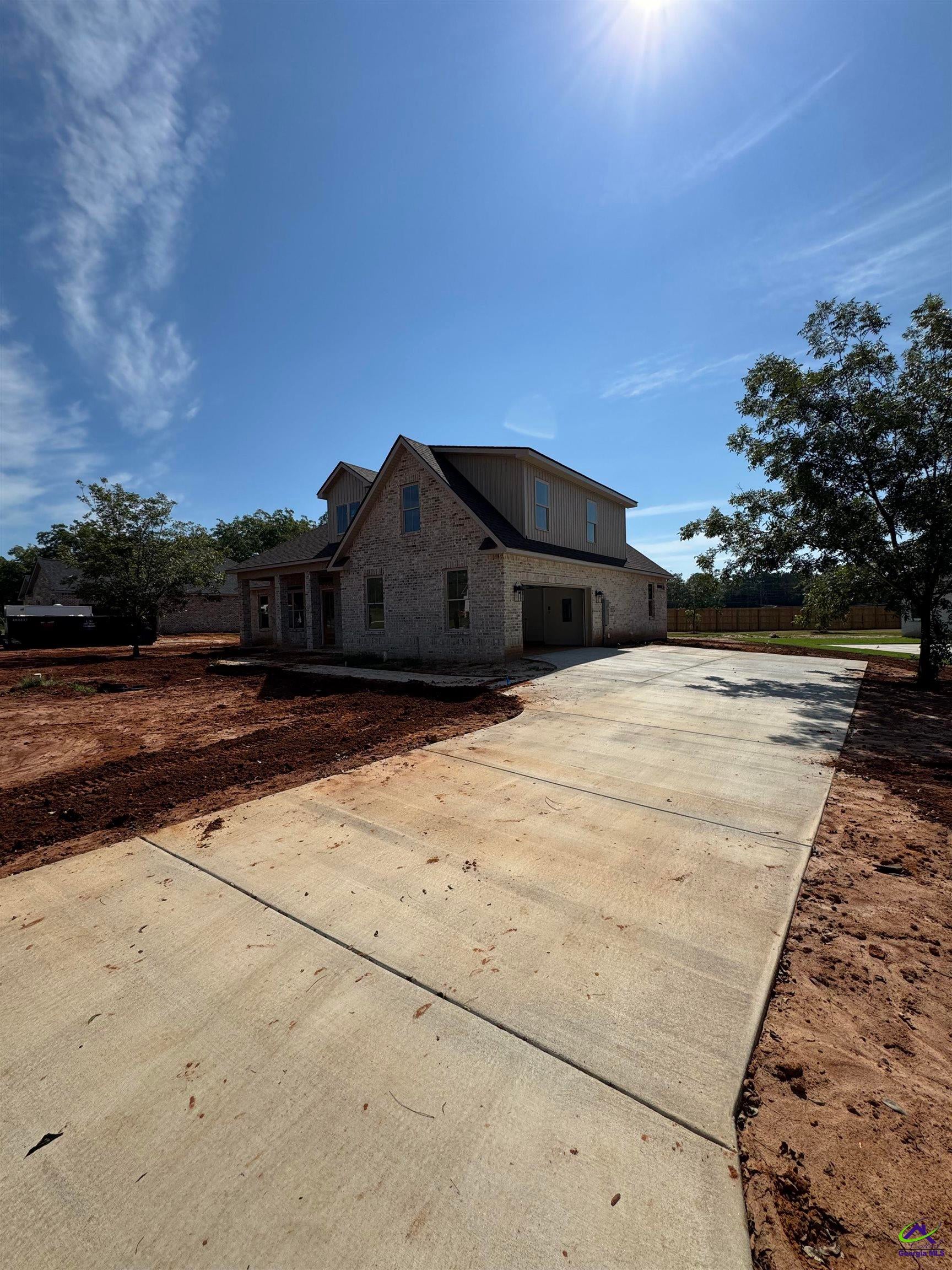 8 Pleasant Oaks Drive