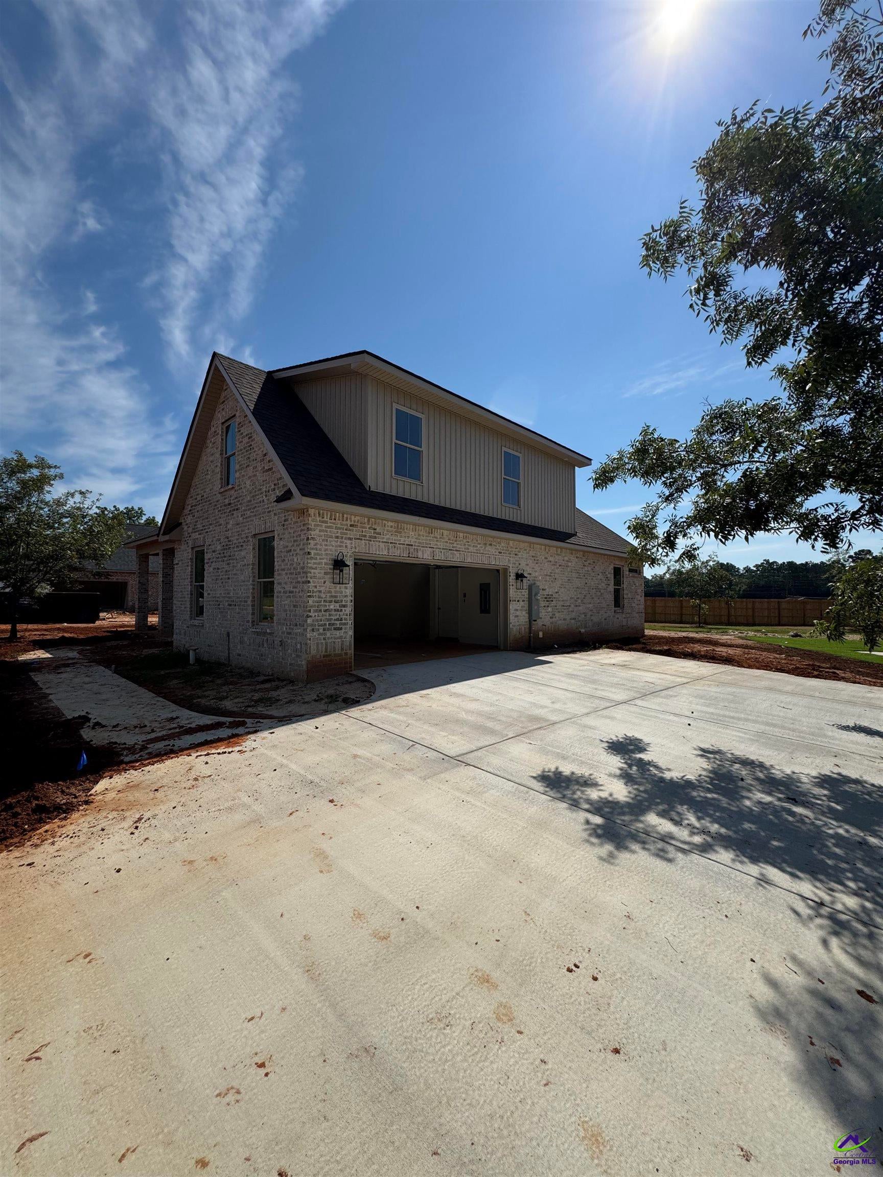 8 Pleasant Oaks Drive