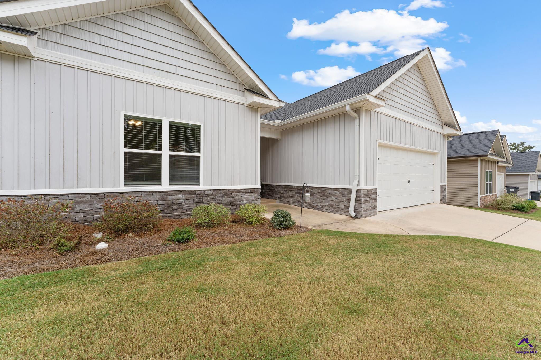 106 Garrett Lane