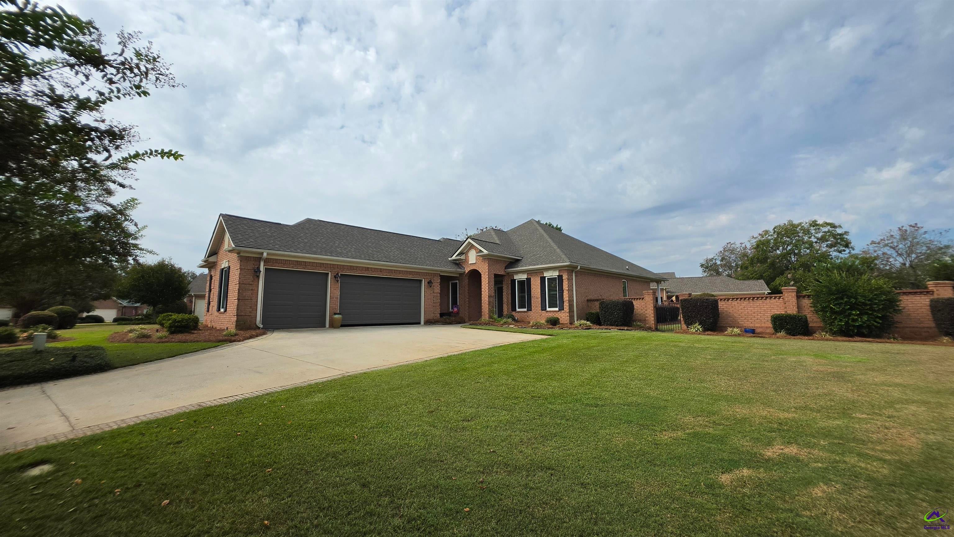 100 Orchard Lane