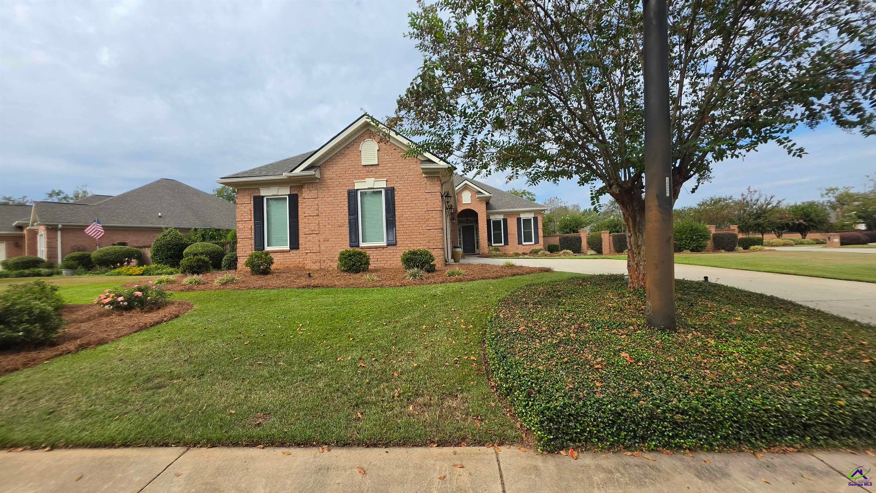 100 Orchard Lane