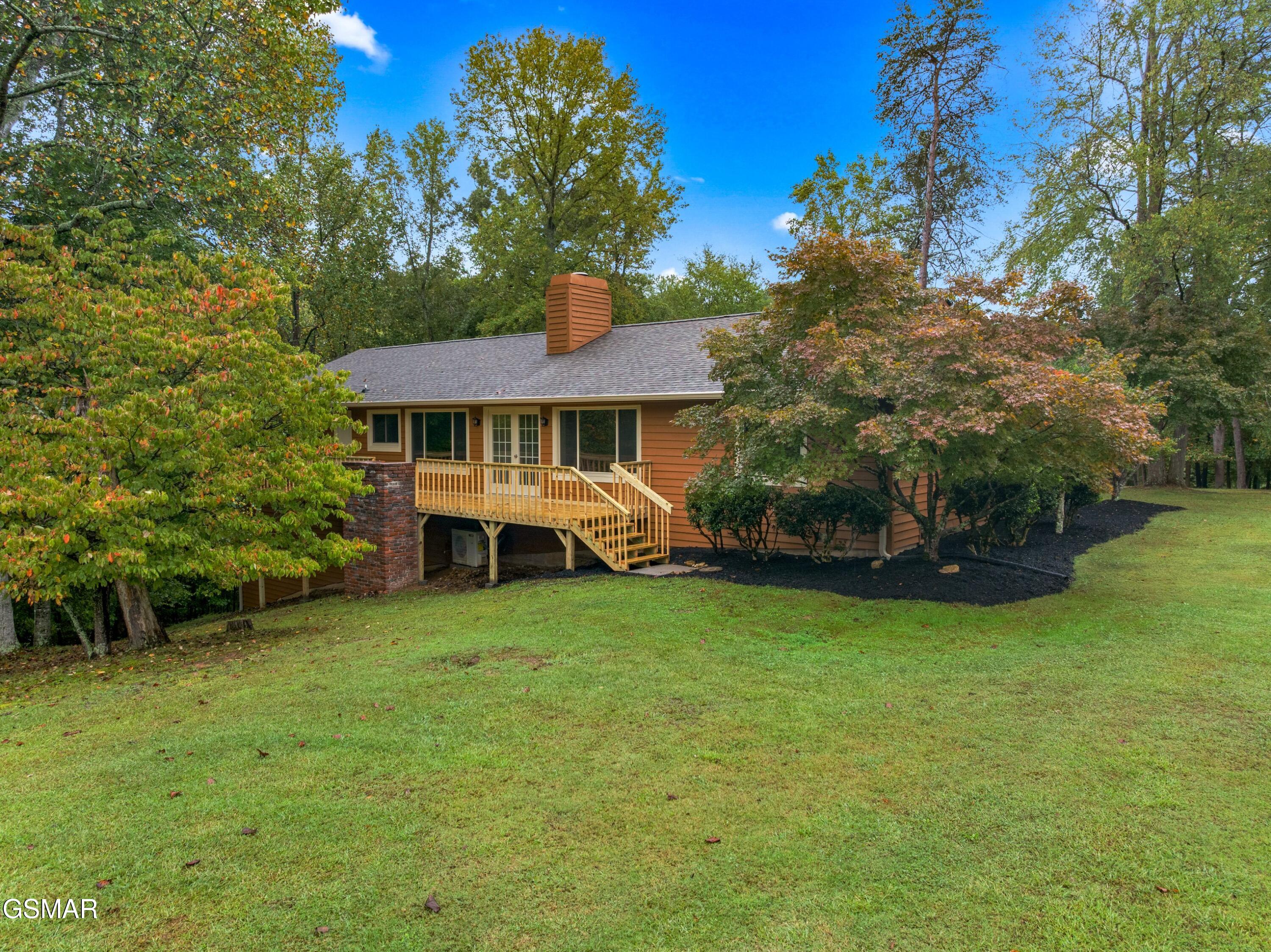 3320 Hazelwood Court - Photo 2