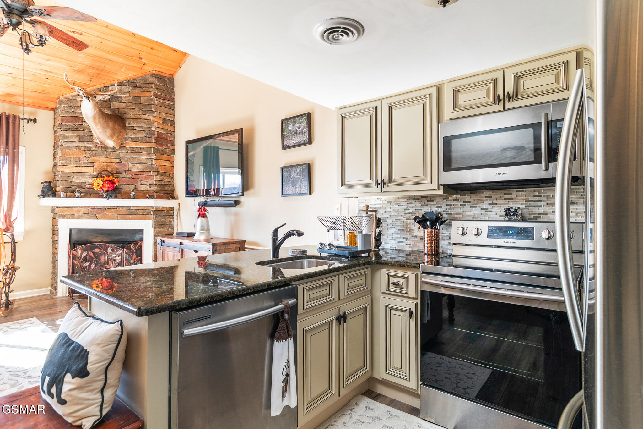 1380 Ski View Drive APT 3301 - Photo 3